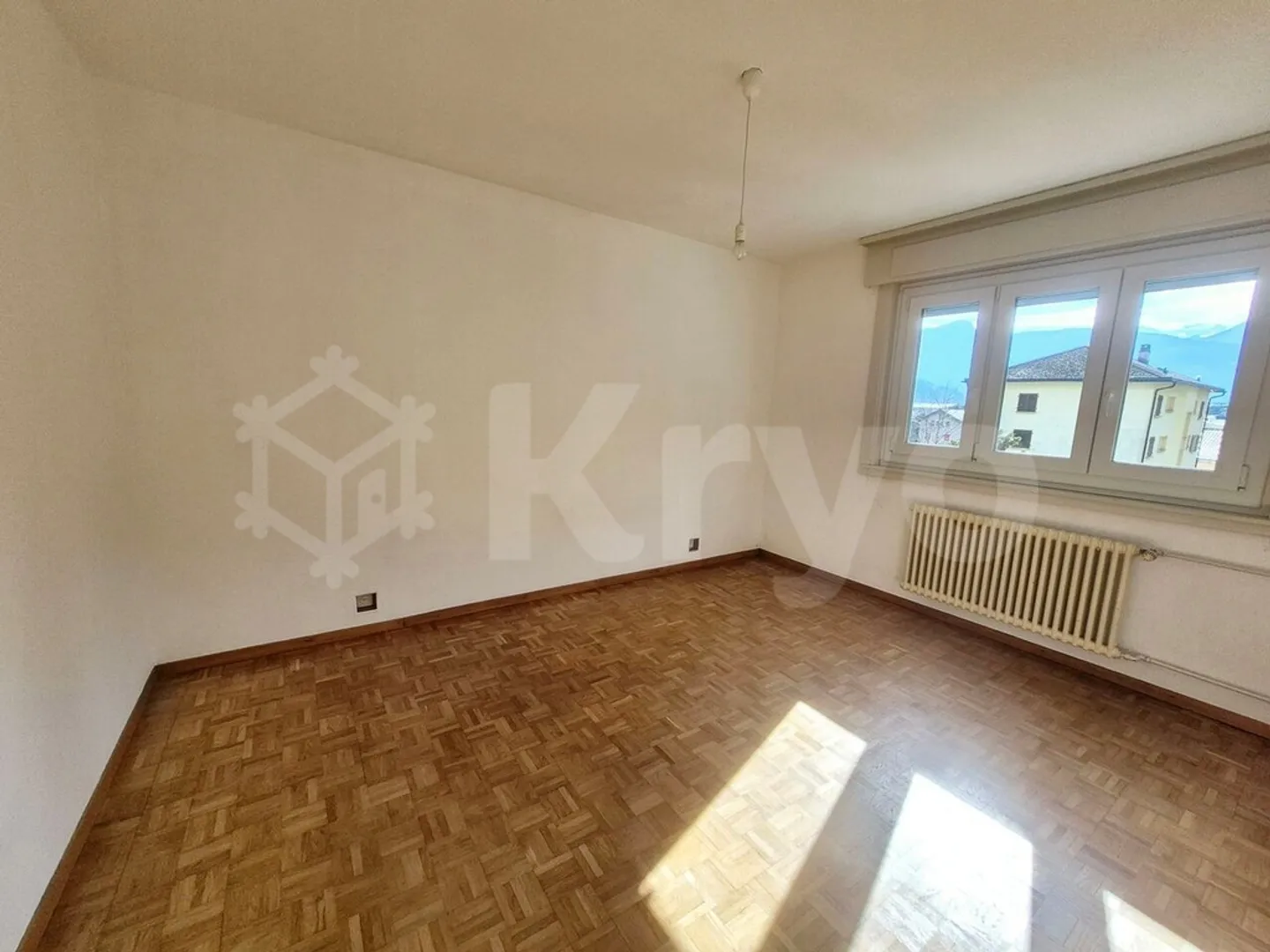 VERNAYAZ - APPARTEMENT DE 3 CHAMBRES À LOUER - Photo 6 sur 7