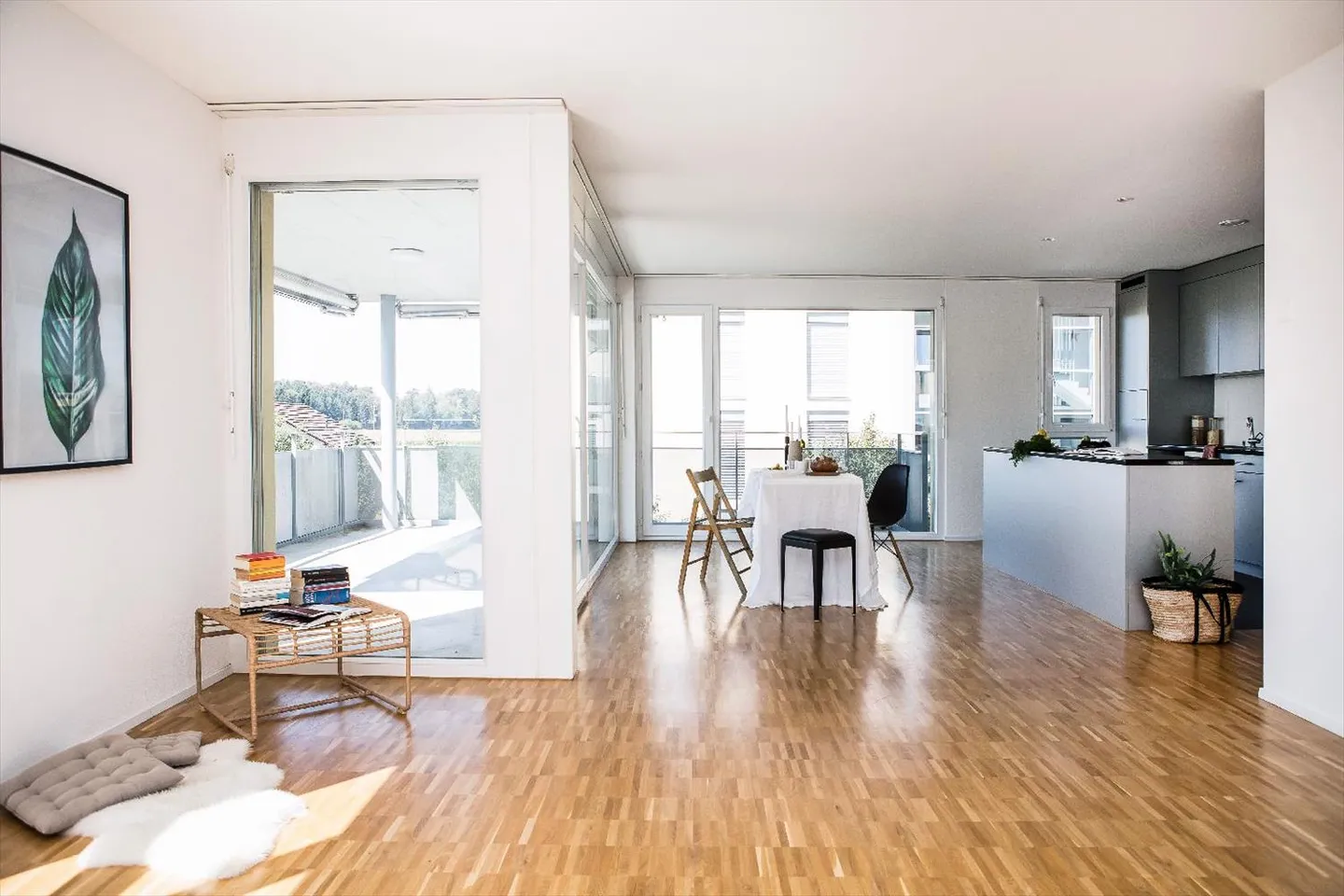 Modern apartment with large balcony in a sunny location - Photo 1 of 11