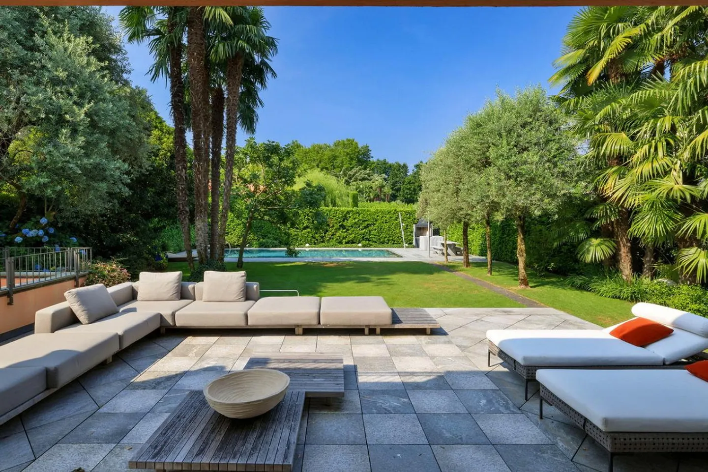 Luxusvilla mit Fitness-Oase - Foto 2 von 17