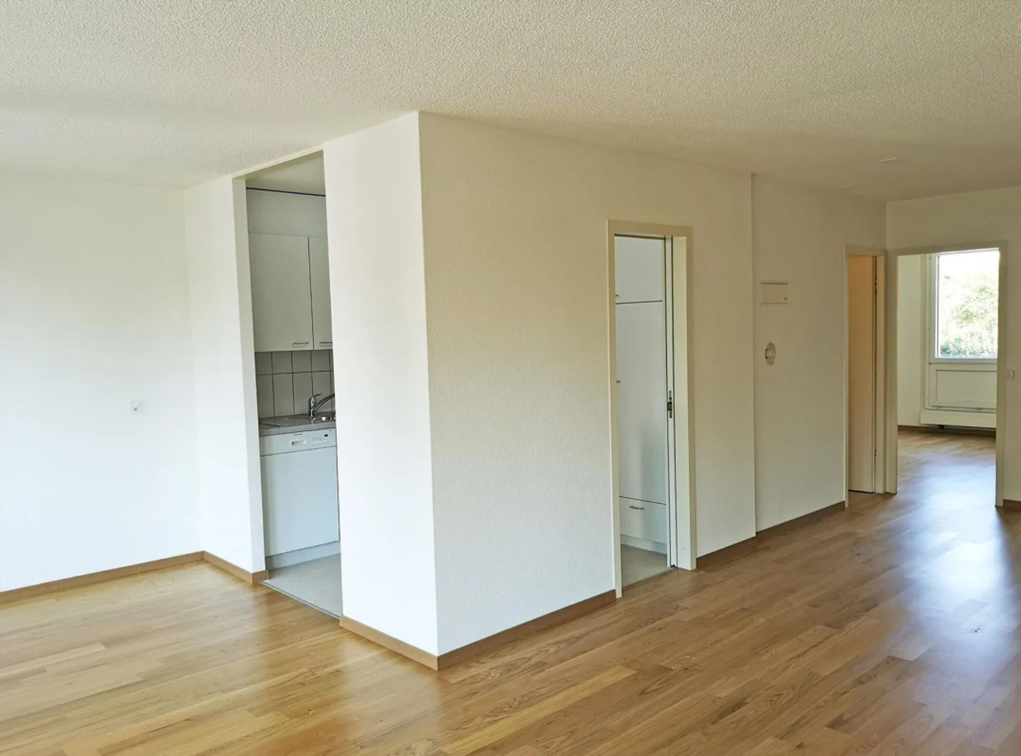 Centrally Located Family Apartment - Photo 7 of 12