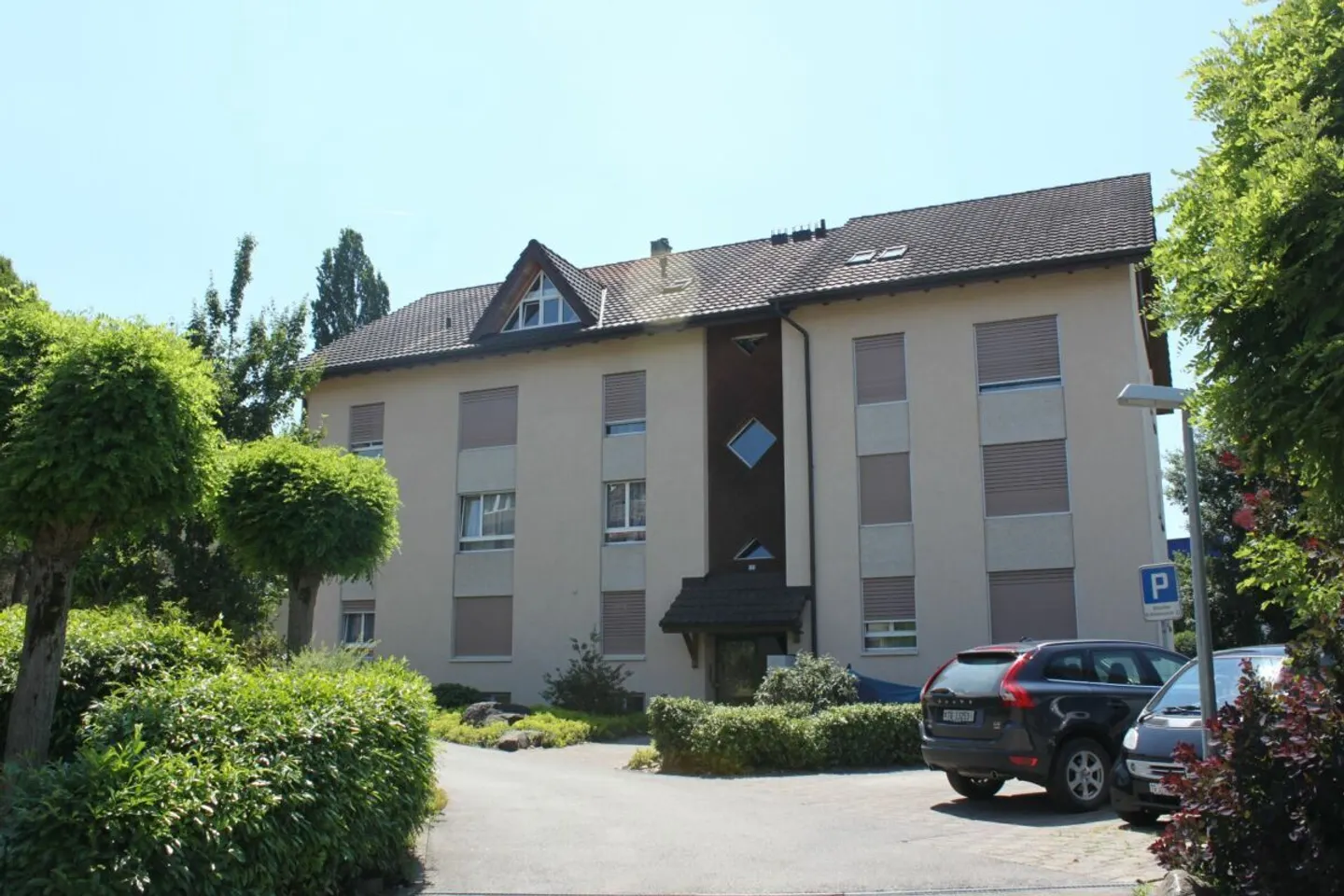 Charmant penthouse 3.5 pièces - Photo 1 sur 9