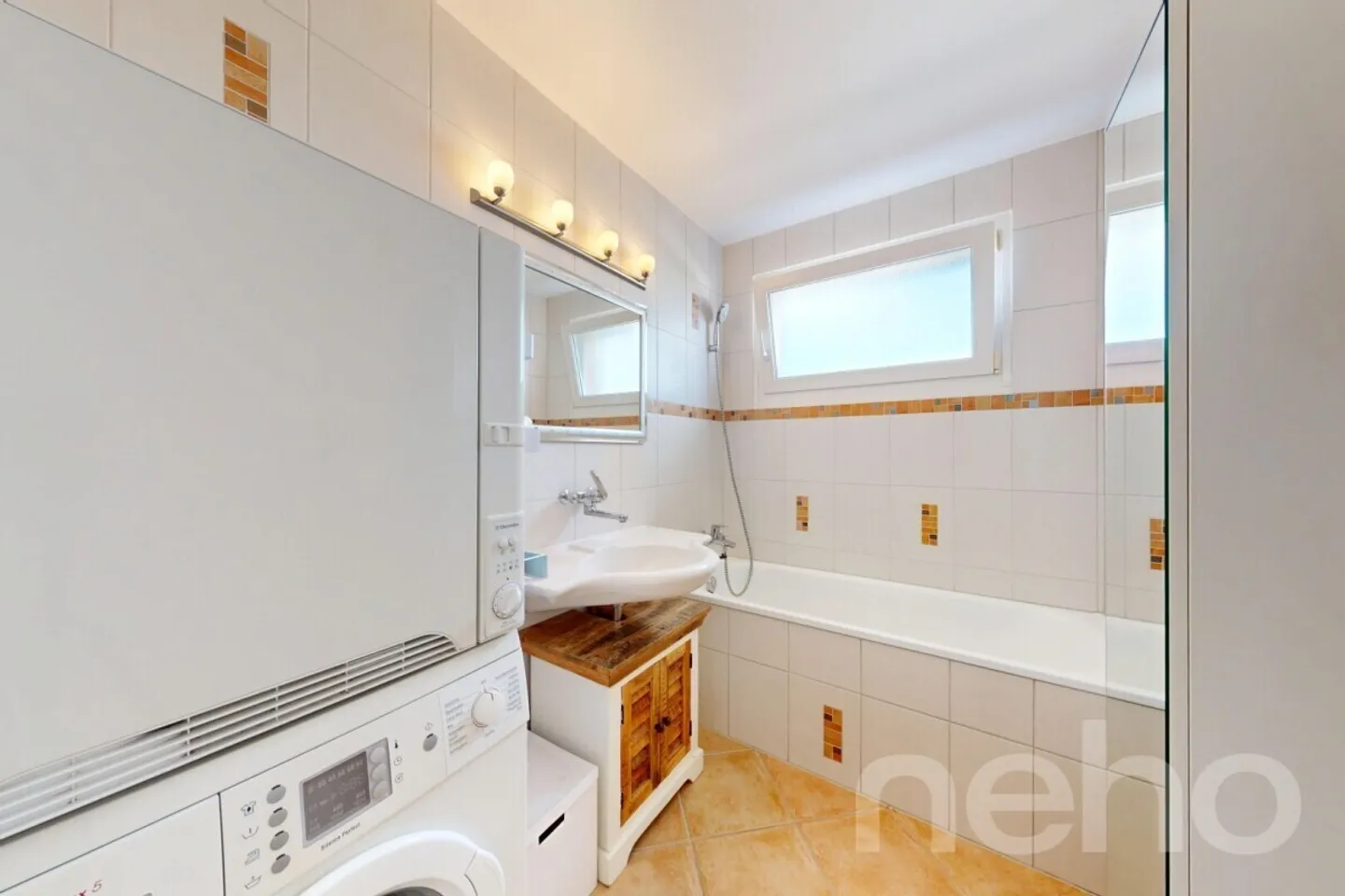 Living with Charm: Light-Filled Attic Apartment with Terrace - Photo 10 of 12