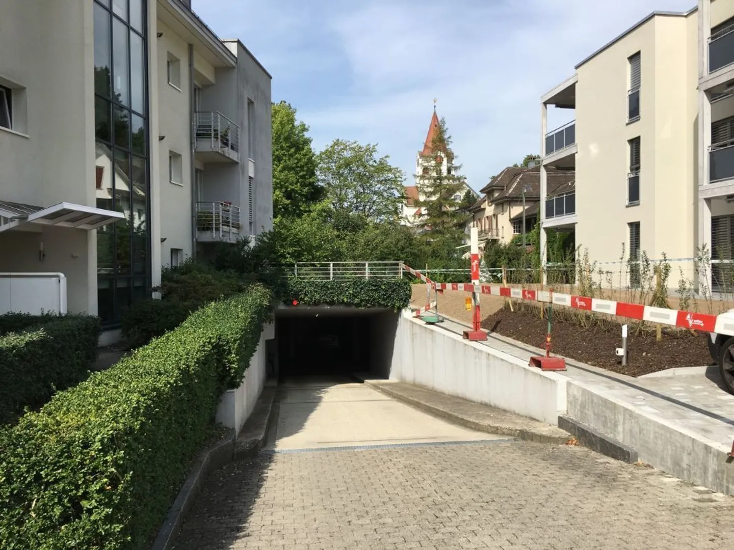 Extra wide parking space - Photo 3 of 4