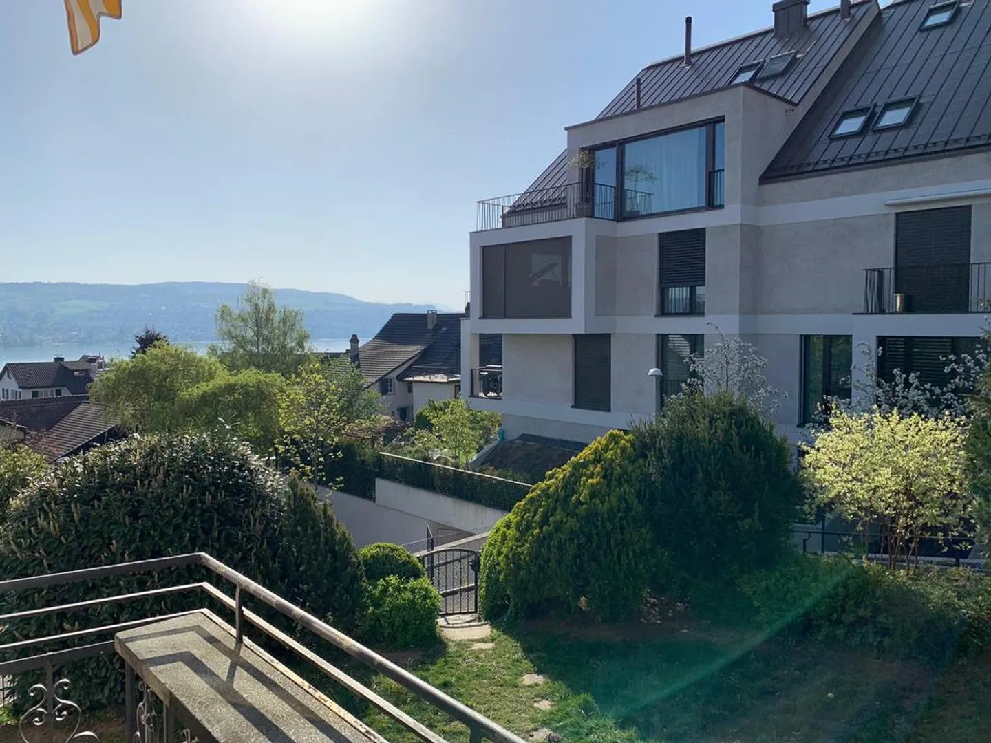 Einstellplatz in Rüschlikon zu vermieten! - Foto 1 von 1