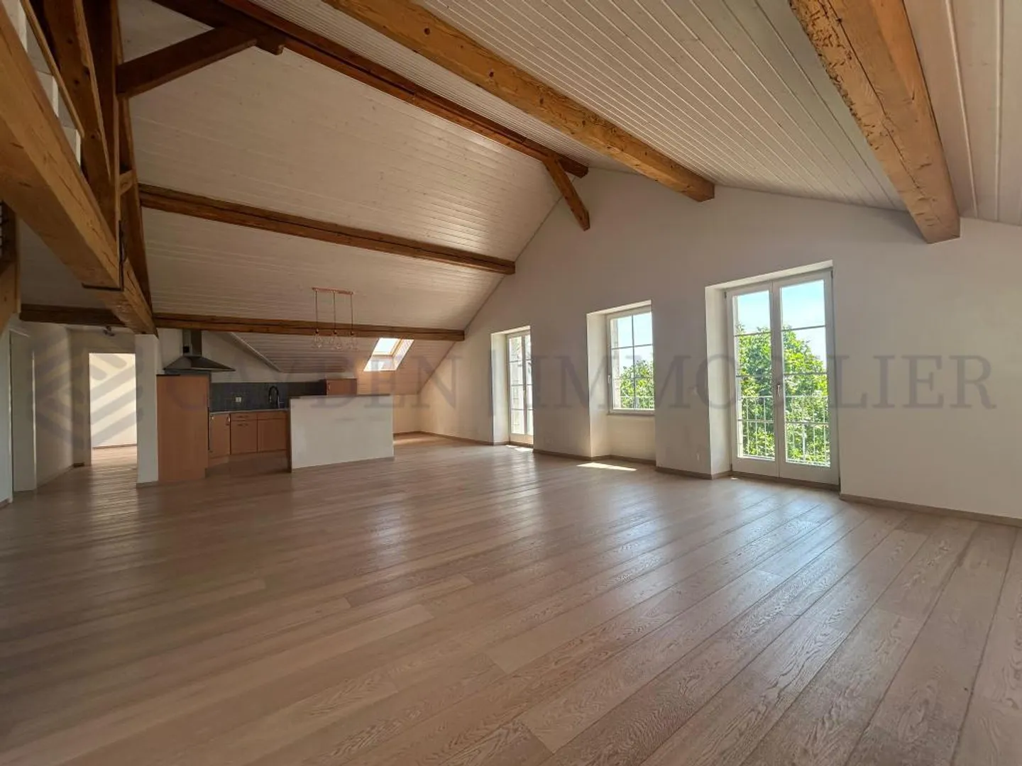 Superb penthouse 4.5 rooms with Mont-Blanc view - Photo 2 of 5