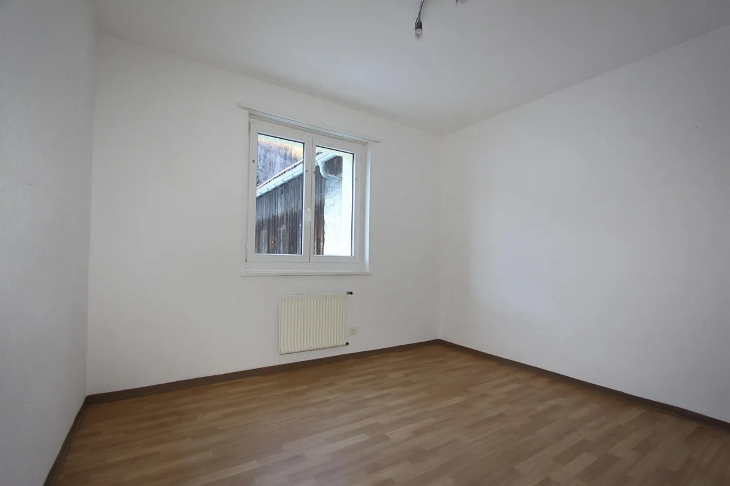 6 1/2-Room Family Apartment, Central in Tavanasa - Photo 7 of 16