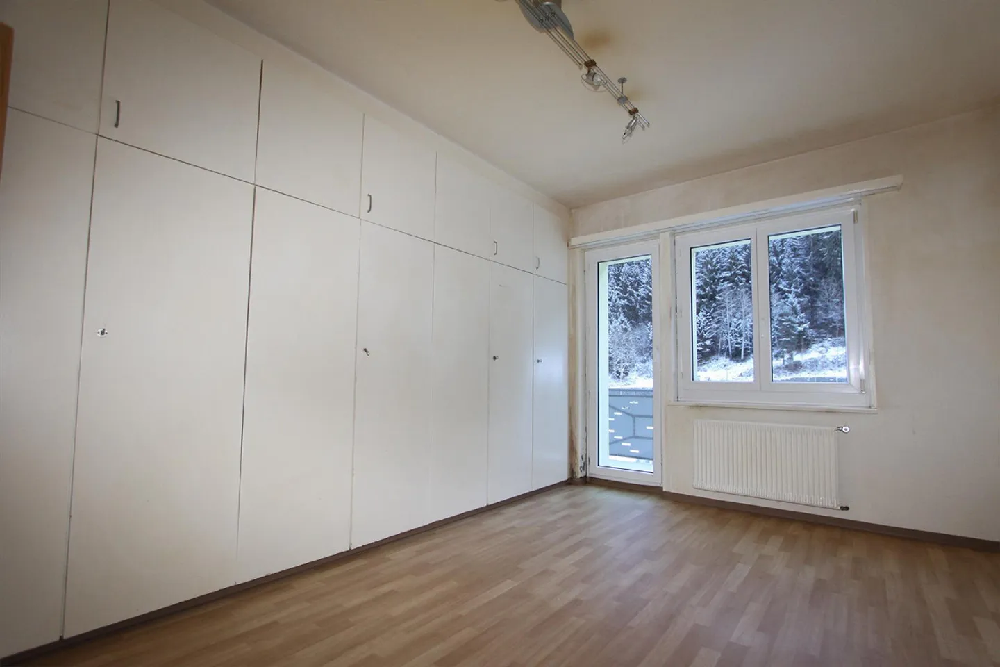 6 1/2-Room Family Apartment, Central in Tavanasa - Photo 8 of 16