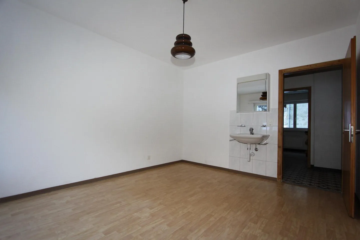 6 1/2-Room Family Apartment, Central in Tavanasa - Photo 9 of 16