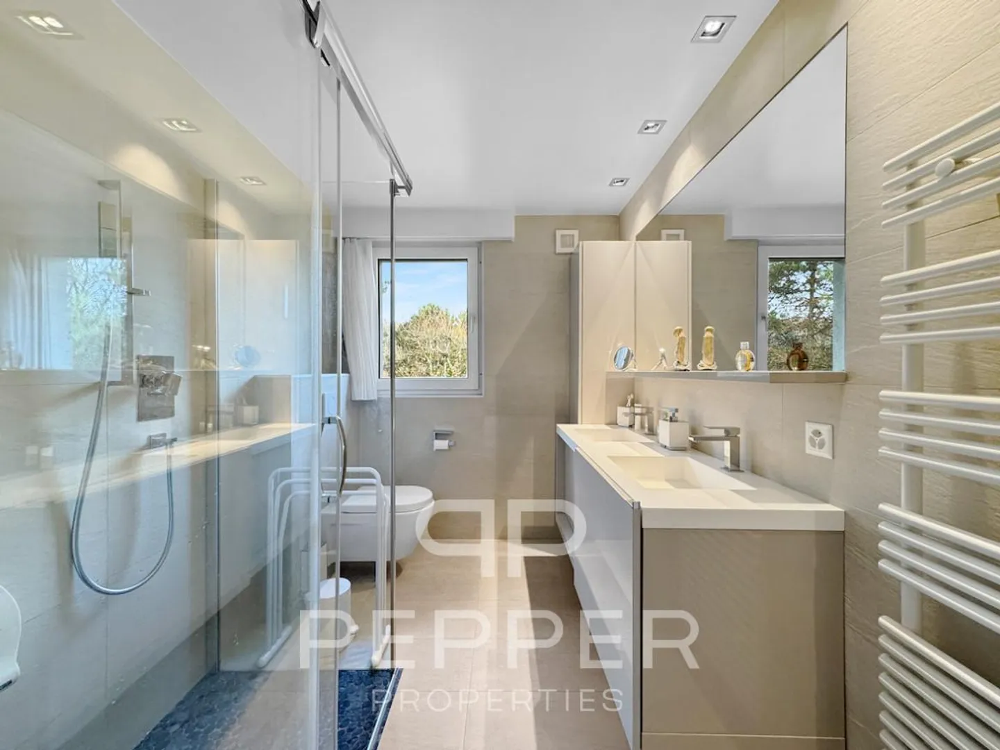 Renoviertes Einfamilienhaus bei Lausanne - Foto 5 von 13