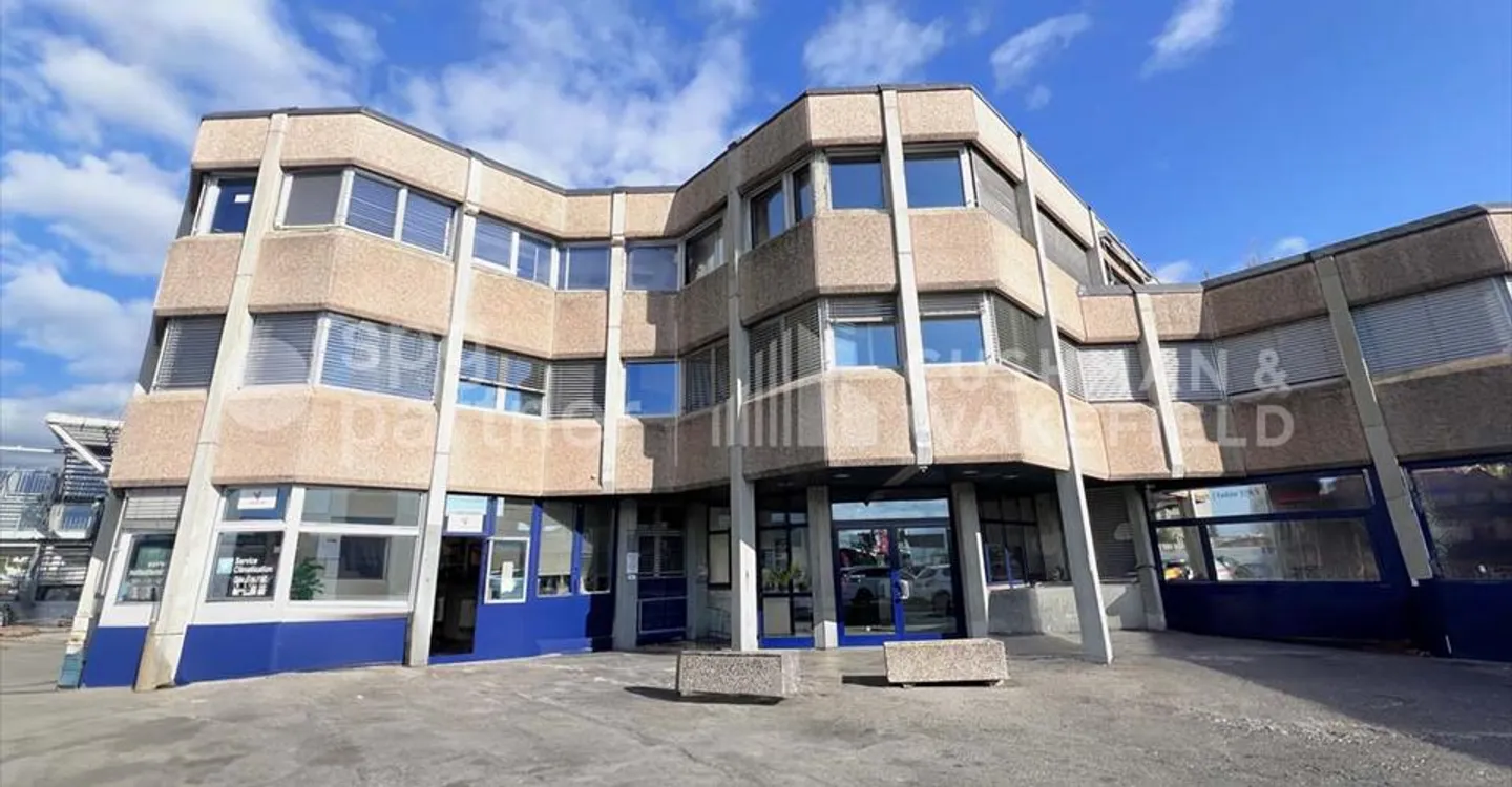 ST-CERGUE 297 - Uffici luminosi e funzionali disponibili per affitto o vendita - Foto 1 di 6