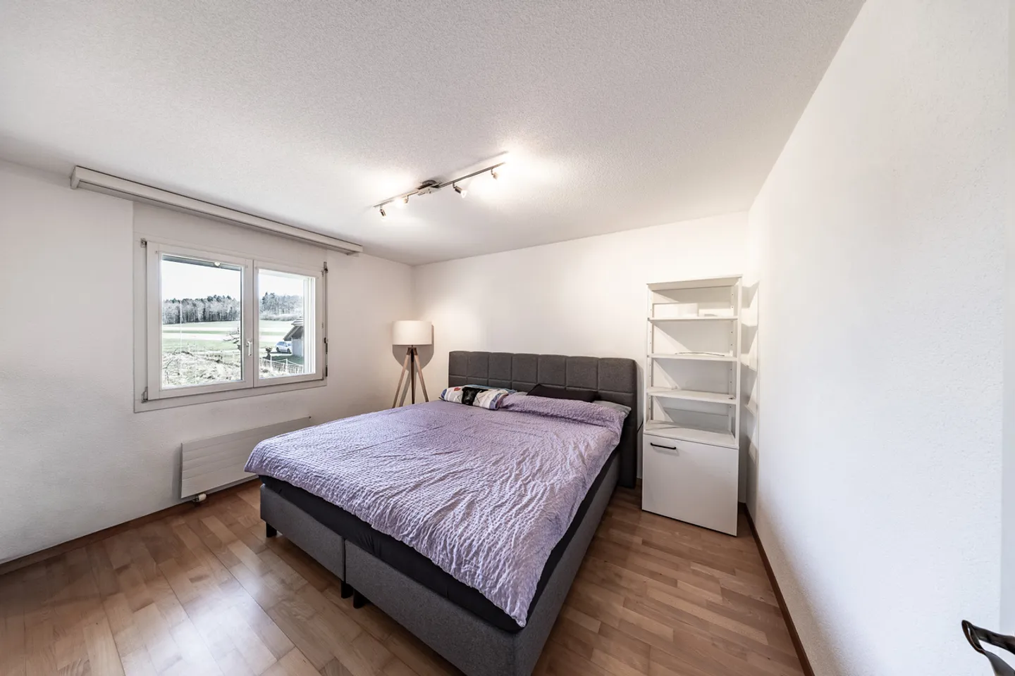 Family-friendly home in a sunny location - Photo 4 of 7