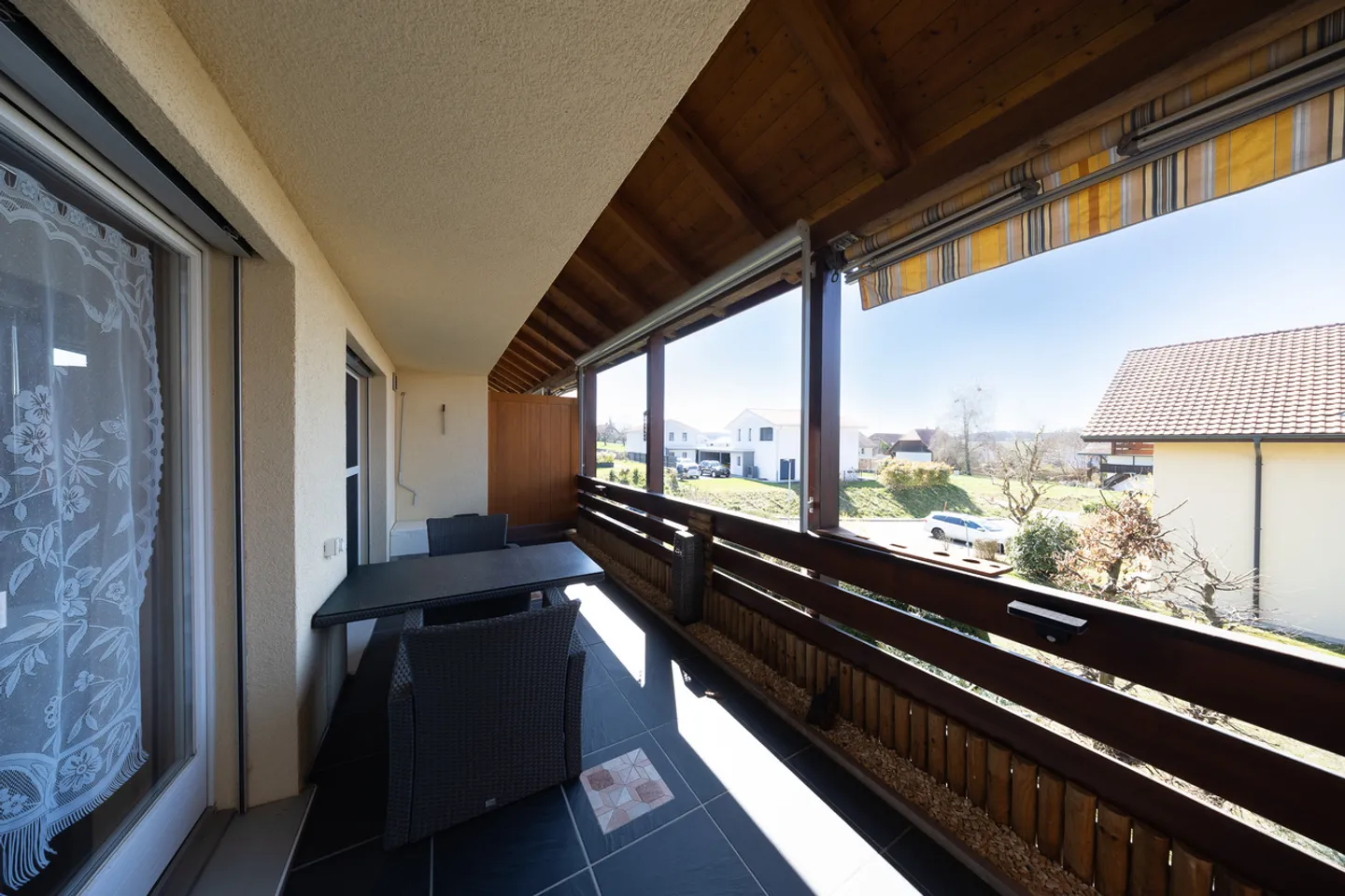 Family-friendly home in a sunny location - Photo 5 of 7