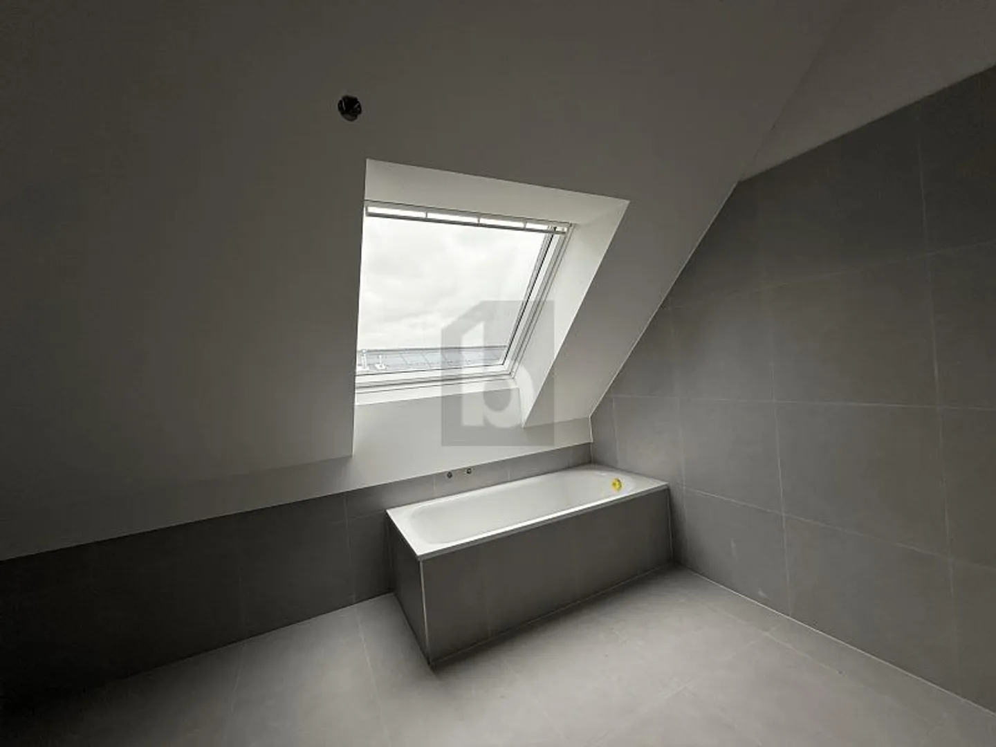 Penthouse moderno con terrazza - Foto 4 di 6