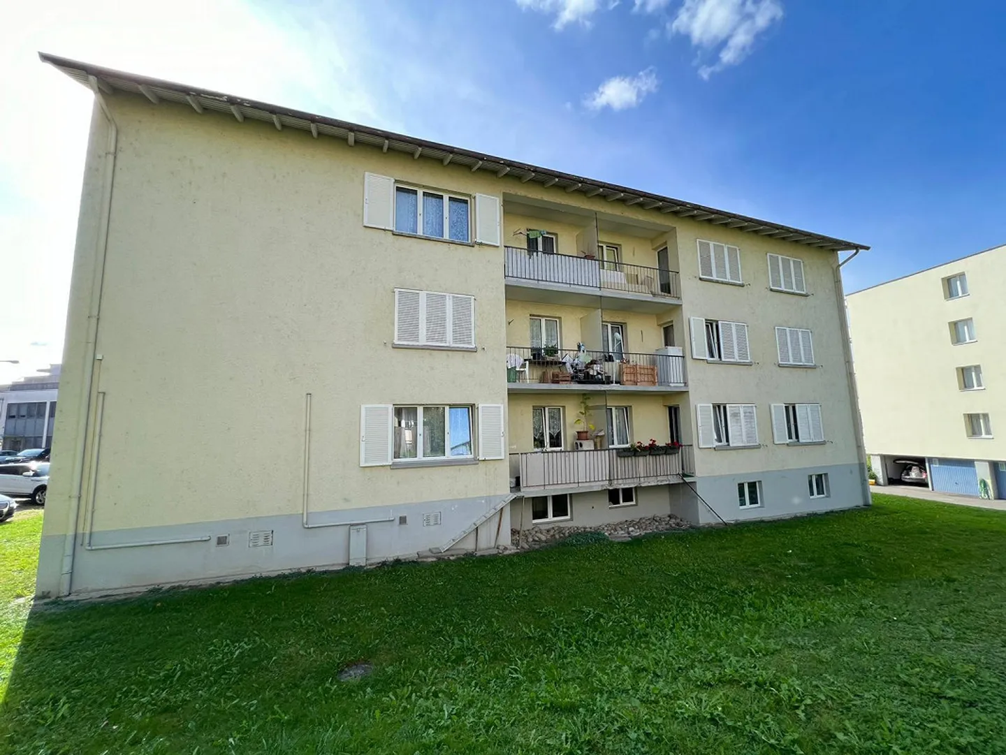 Limited until 31.03.2027 / 3.0 Room Apartment in Bachenbülach - Photo 1 of 8