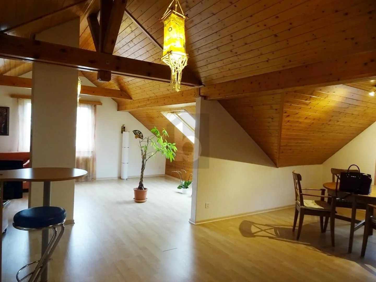 Charmante Dachgeschosswohnung mit Aussicht - Foto 2 von 5