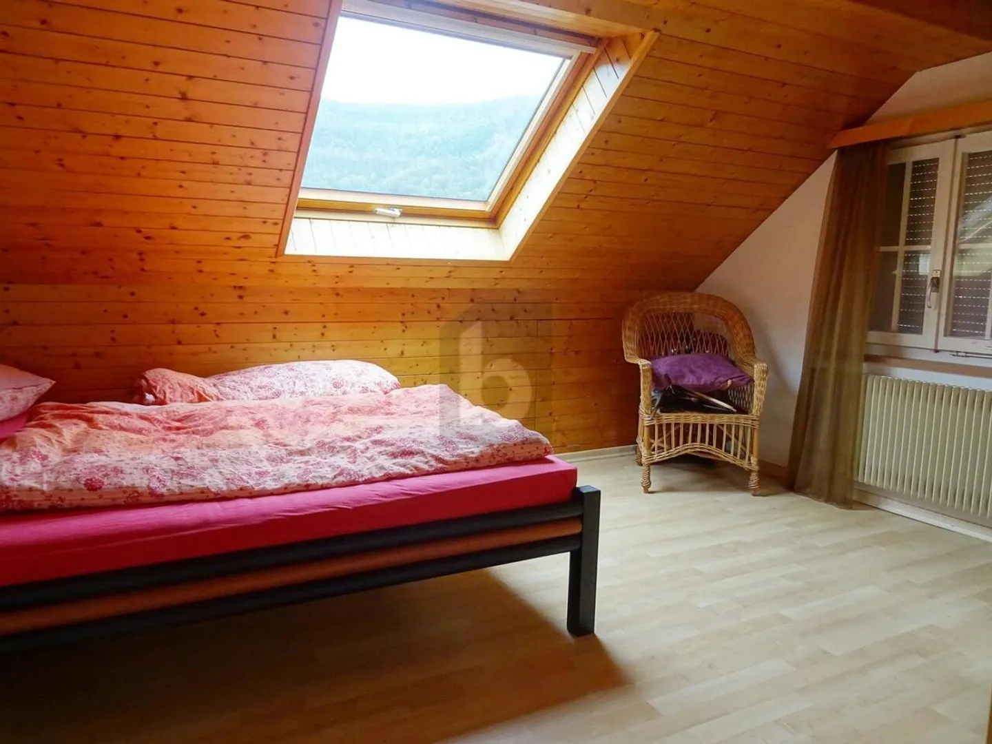 Charmante Dachgeschosswohnung mit Aussicht - Foto 4 von 5