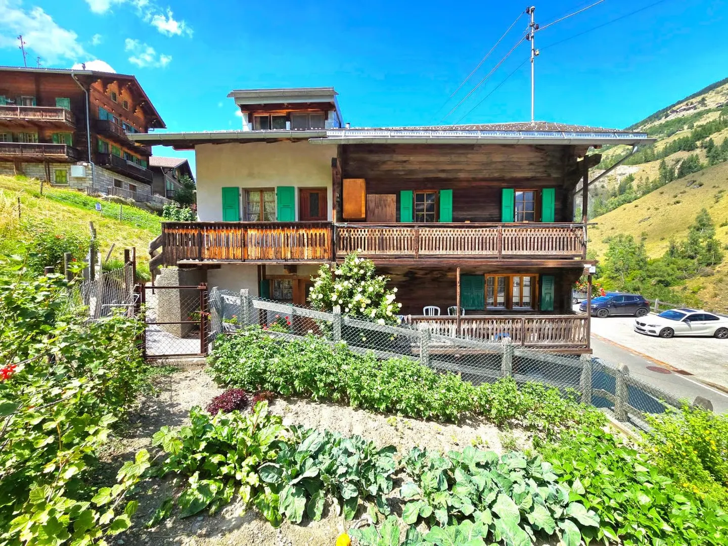 Appartamento duplex da ristrutturare con terrazza e annessi a La Luette nel cuore del Val d'Hérens - Foto 1 di 20