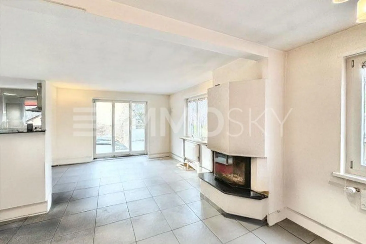 Casa familiare con grande terreno e giardino - Foto 4 di 5