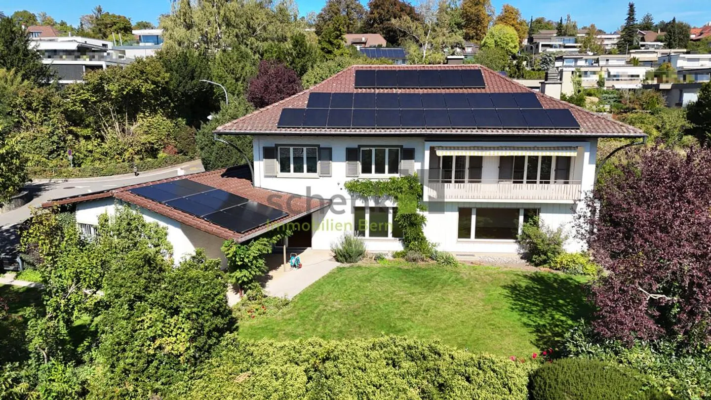 Casa spaziosa in una posizione tranquilla e soleggiata - Foto 2 di 13