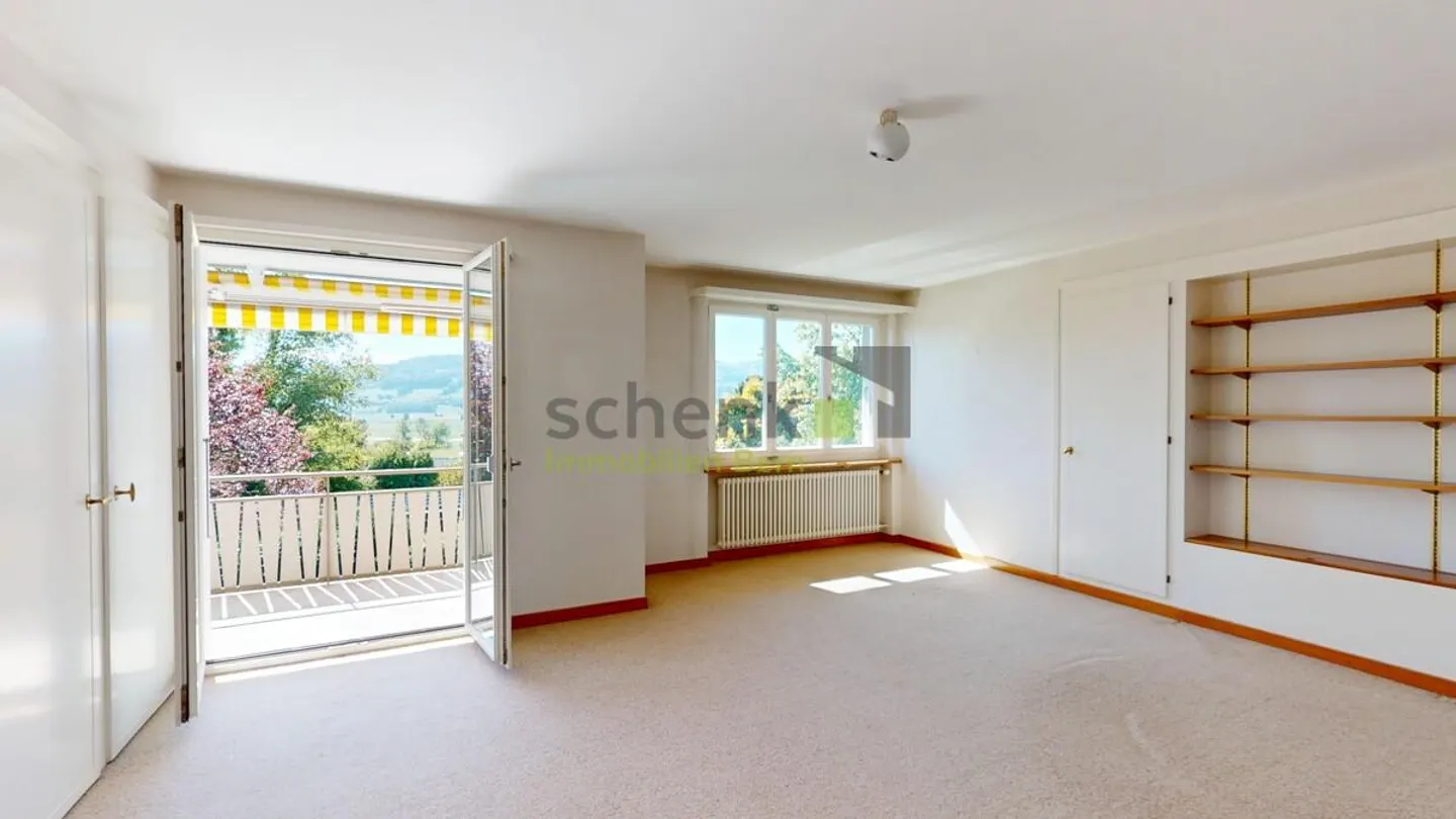 Casa spaziosa in una posizione tranquilla e soleggiata - Foto 11 di 13