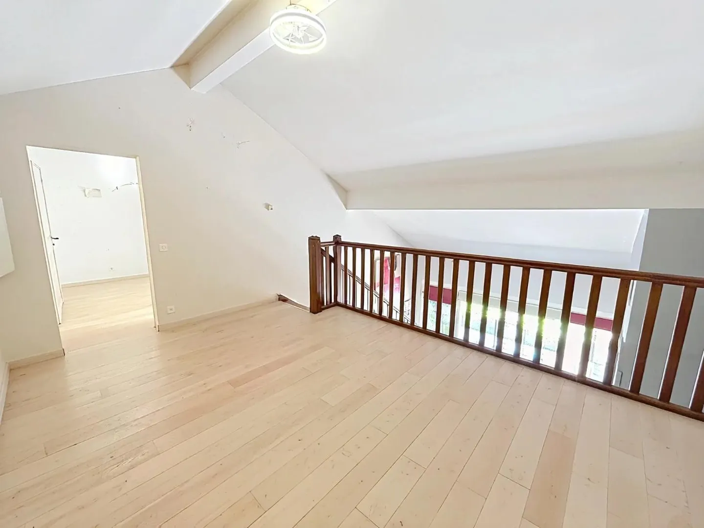 Charmante Maisonette in Athenaz - Foto 11 von 13