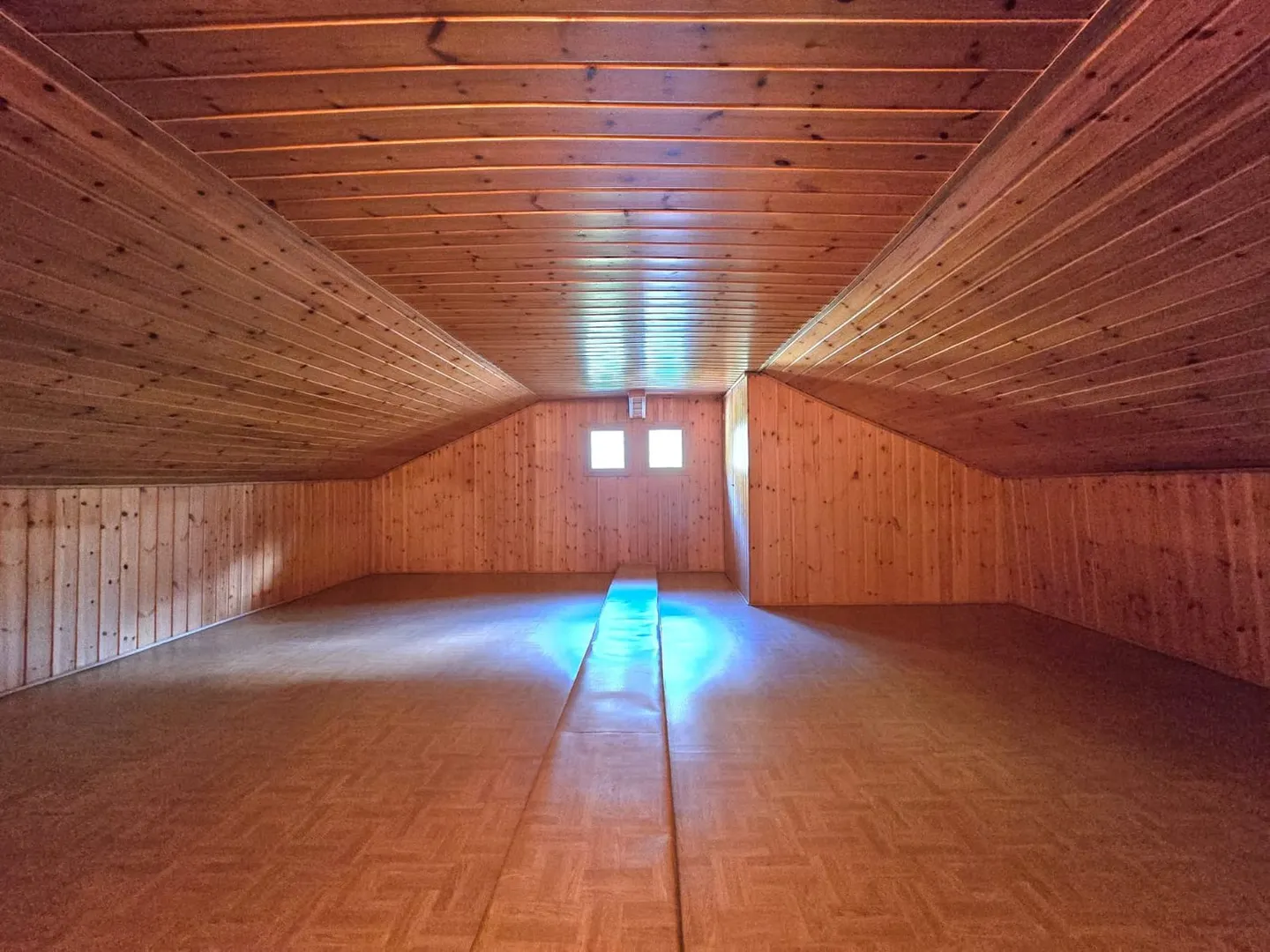 Appartamento duplex da ristrutturare con terrazza e annessi a La Luette nel cuore del Val d'Hérens - Foto 11 di 20
