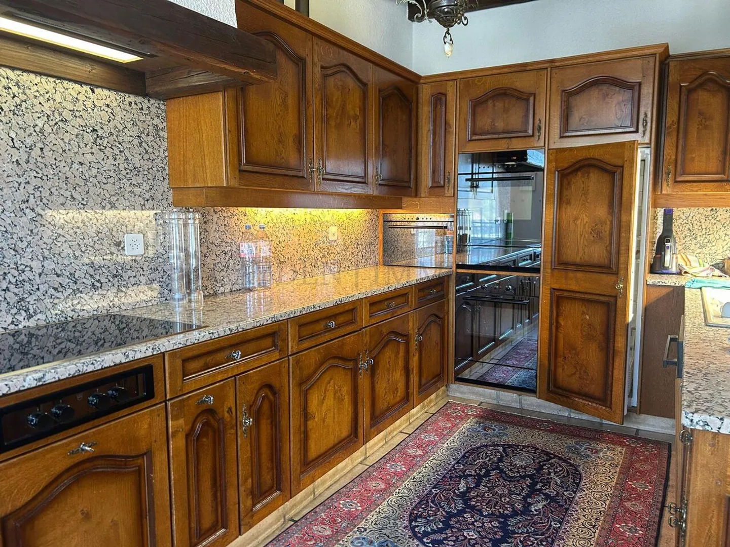 Proprietà straordinaria con piscina! - Foto 5 di 13