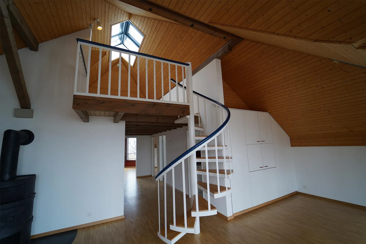 Accogliente appartamento mansardato 4.5 con galleria - Foto 6 di 8