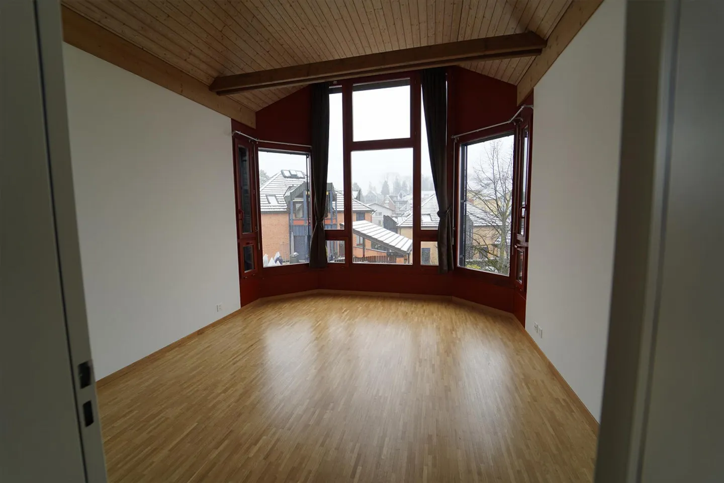 Accogliente appartamento mansardato 4.5 con galleria - Foto 7 di 8