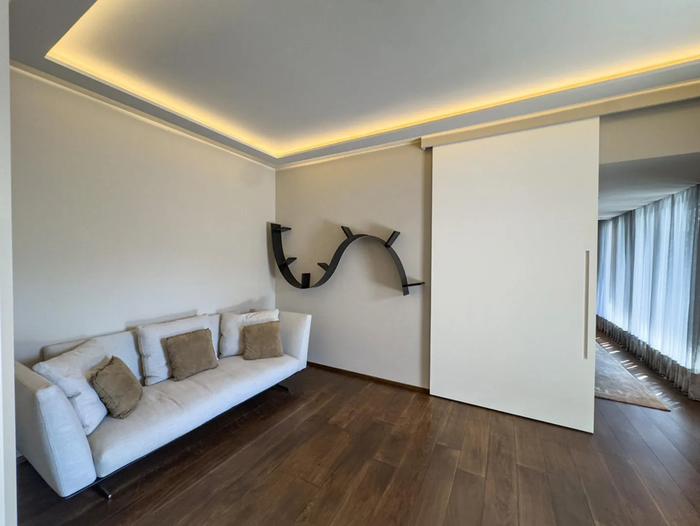 Splendide villa de luxe avec vue sur le lac, piscine et quai privé - Photo 8 sur 26