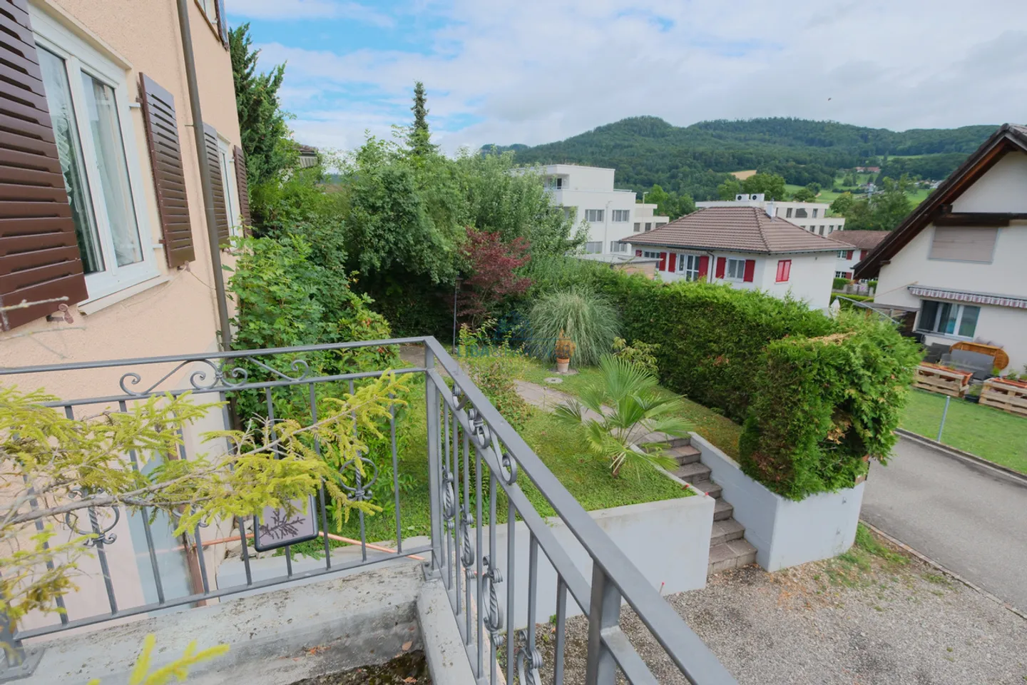Incantevole casa unifamiliare con vista a Thürnen - Foto 3 di 20