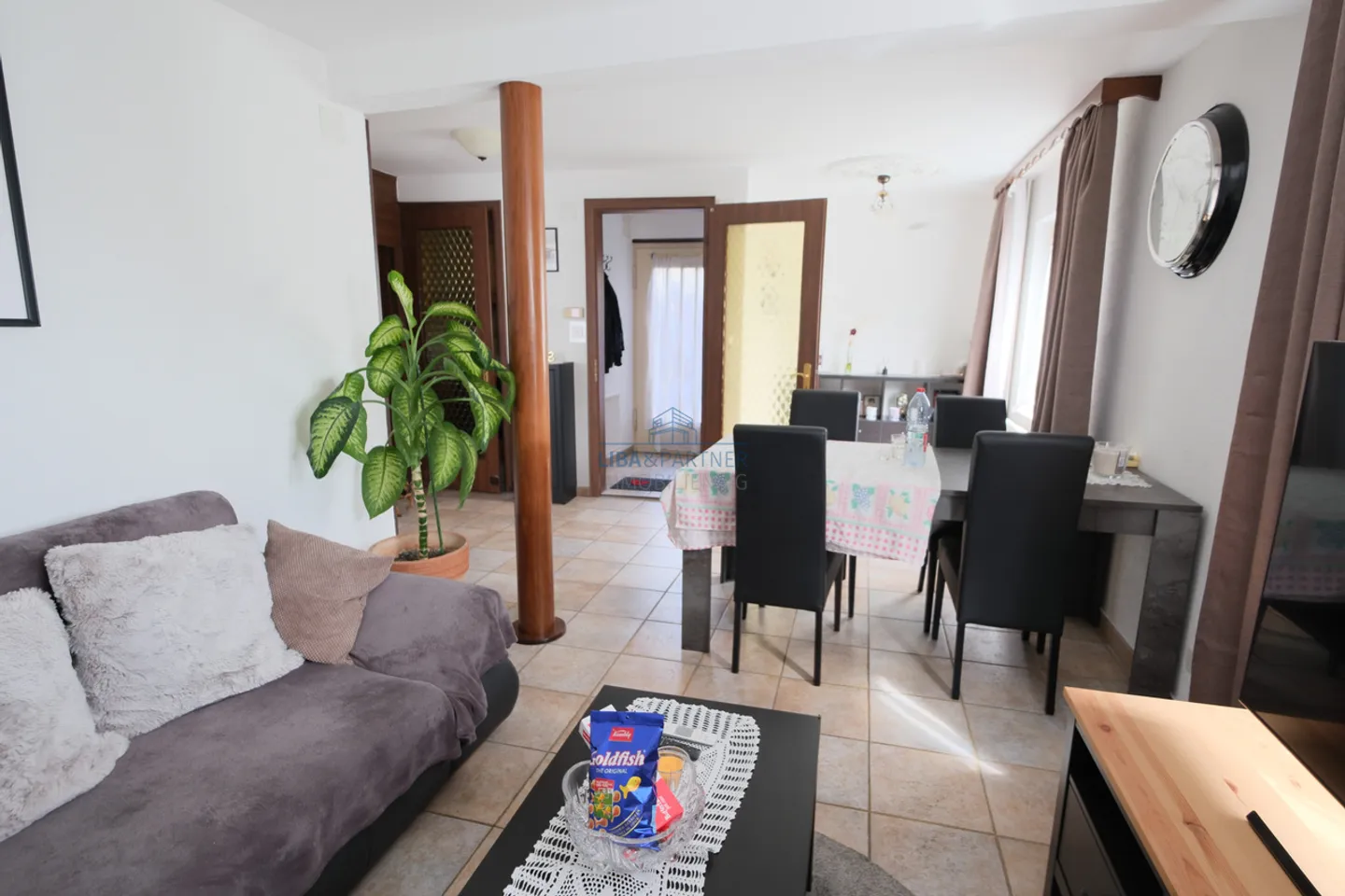 Incantevole casa unifamiliare con vista a Thürnen - Foto 5 di 20