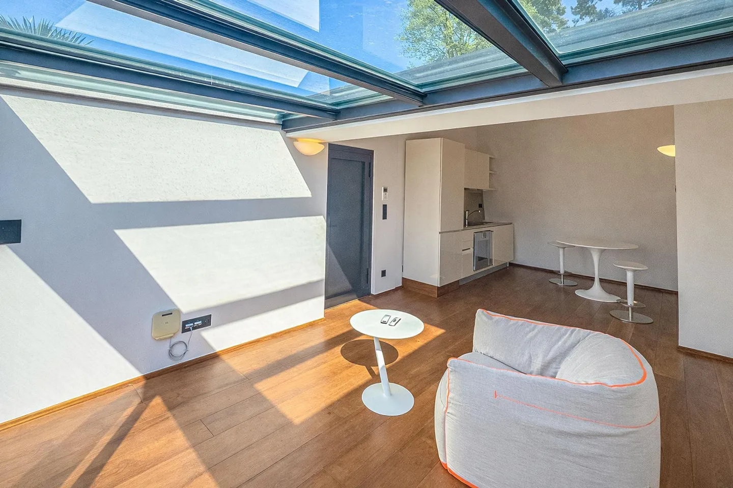 Splendide villa de luxe avec vue sur le lac, piscine et quai privé - Photo 19 sur 26