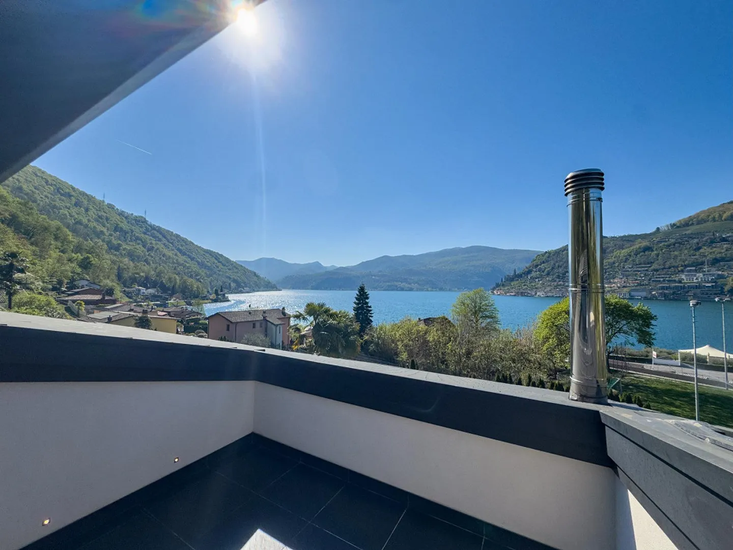 Splendide villa de luxe avec vue sur le lac, piscine et quai privé - Photo 20 sur 26