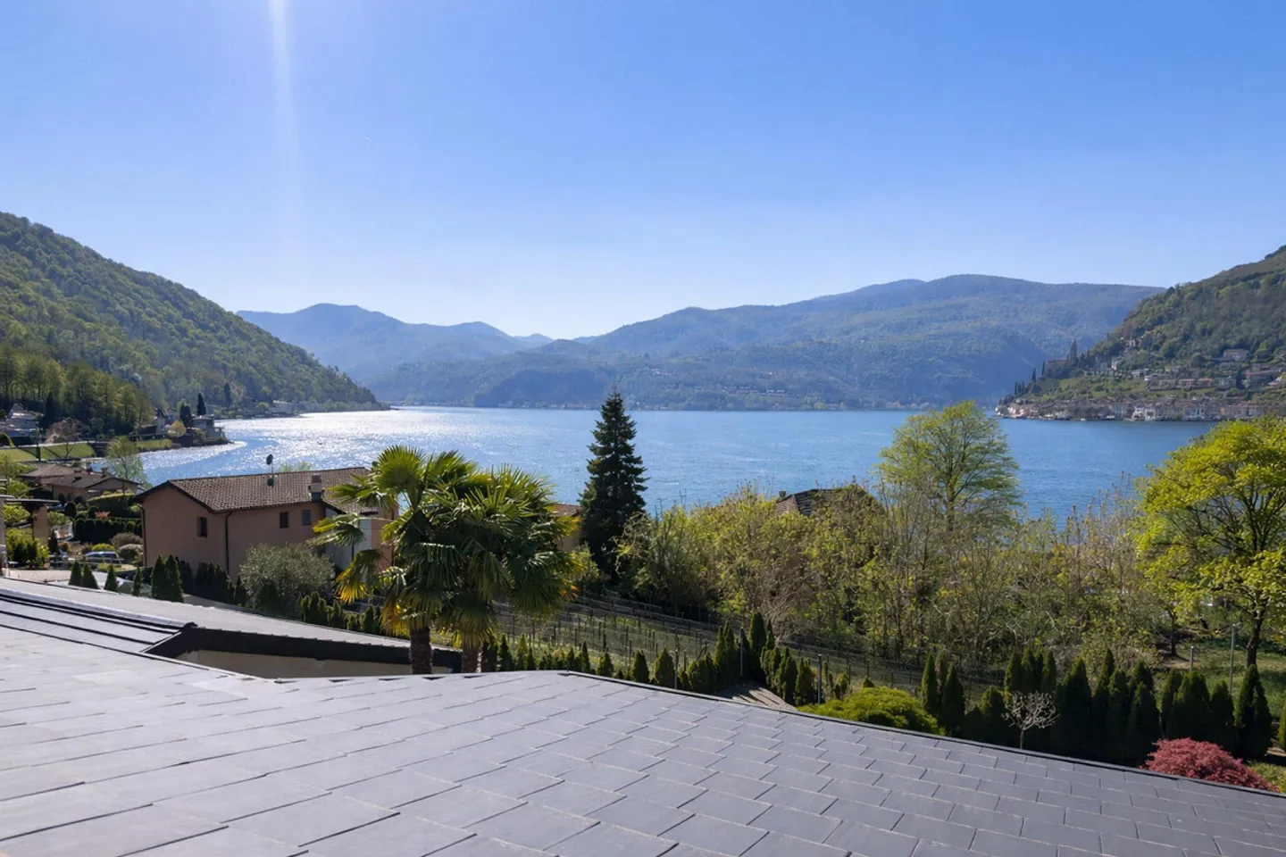 Splendide villa de luxe avec vue sur le lac, piscine et quai privé - Photo 21 sur 26