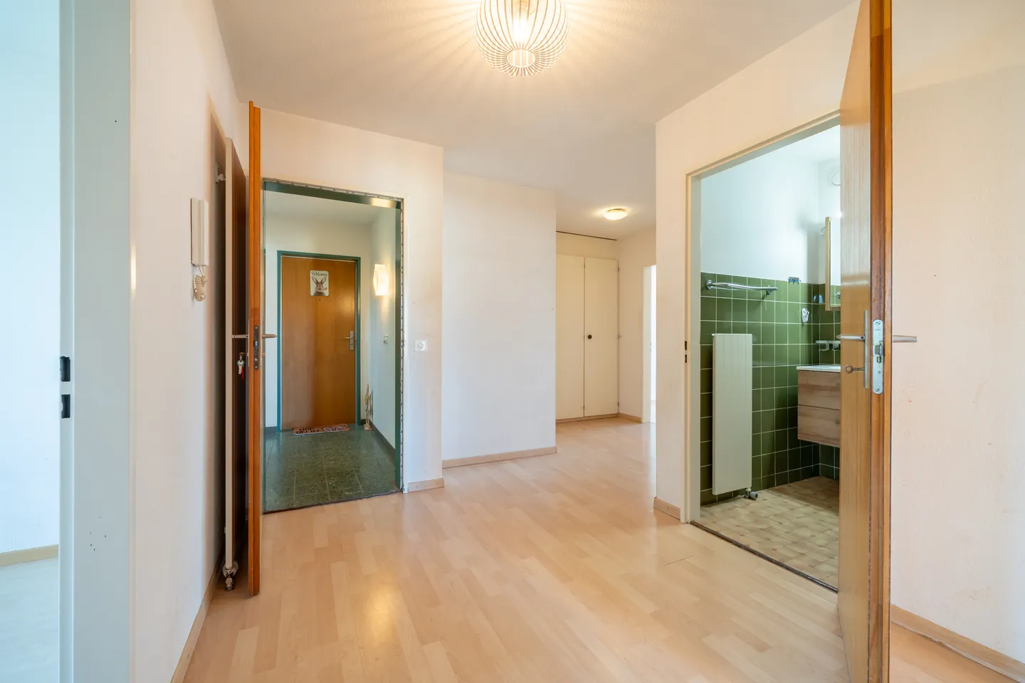 Qualité de vie intemporelle avec lumière, tranquillité et espace - Photo 4 sur 8