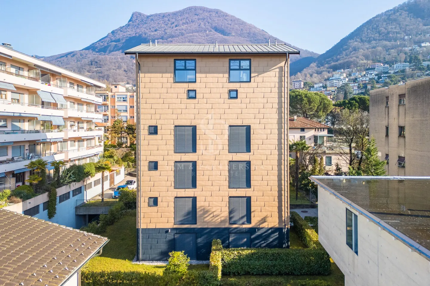 Duplex Moderno Arredato - Foto 1 di 13