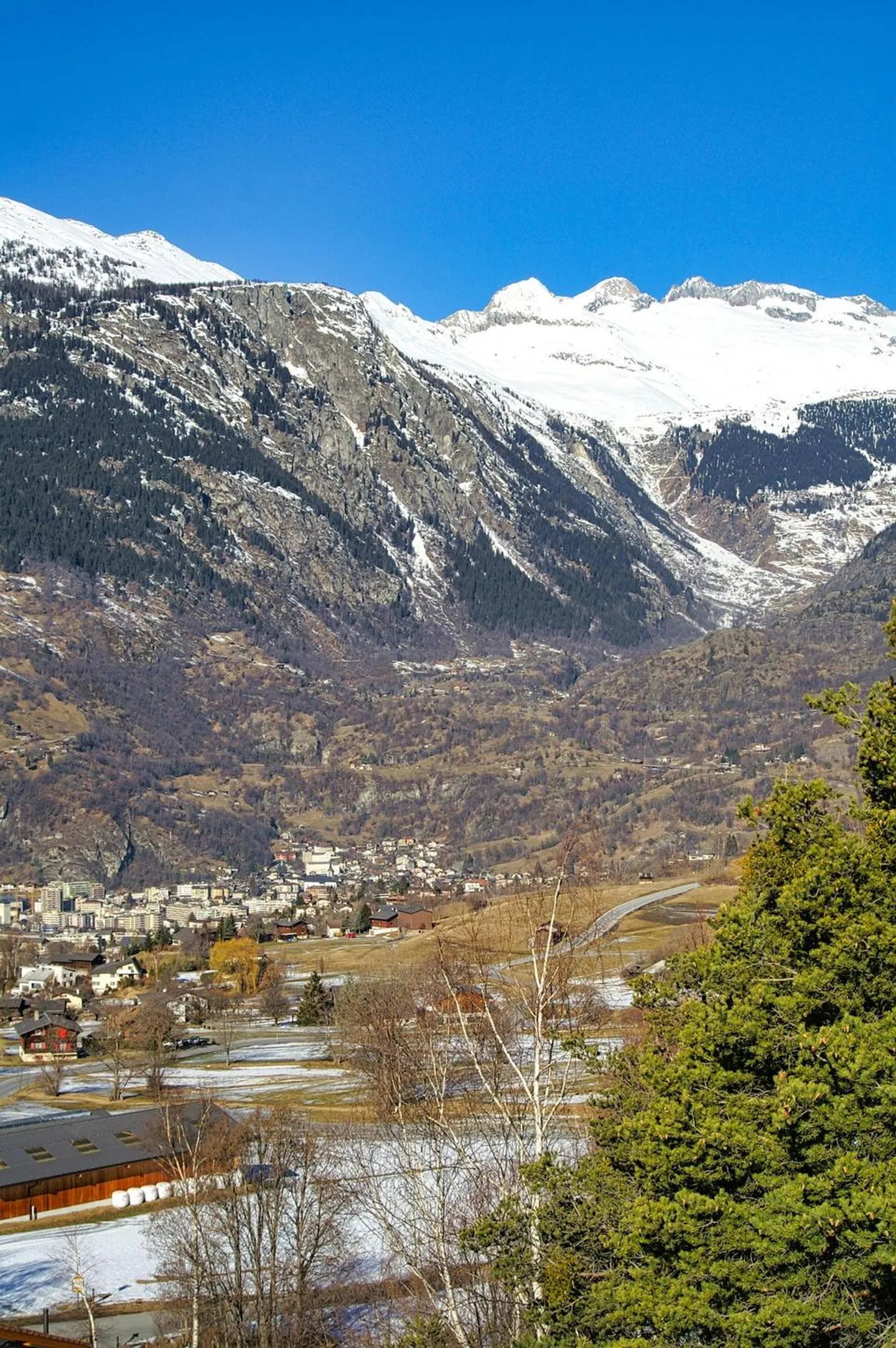 Fantastic building land in a quiet and unobstructed location - Photo 7 of 11