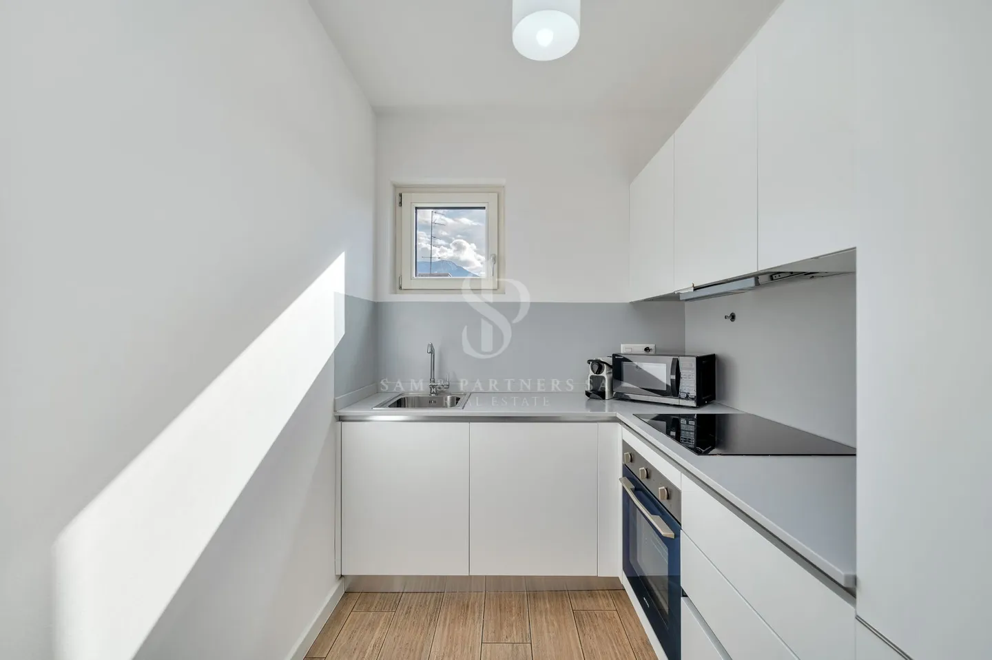 Duplex Moderno Arredato - Foto 8 di 13