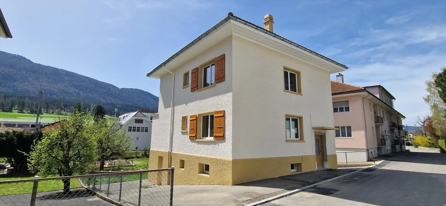 Schönes renoviertes Haus mit 2 Apartments - Foto 2 von 10