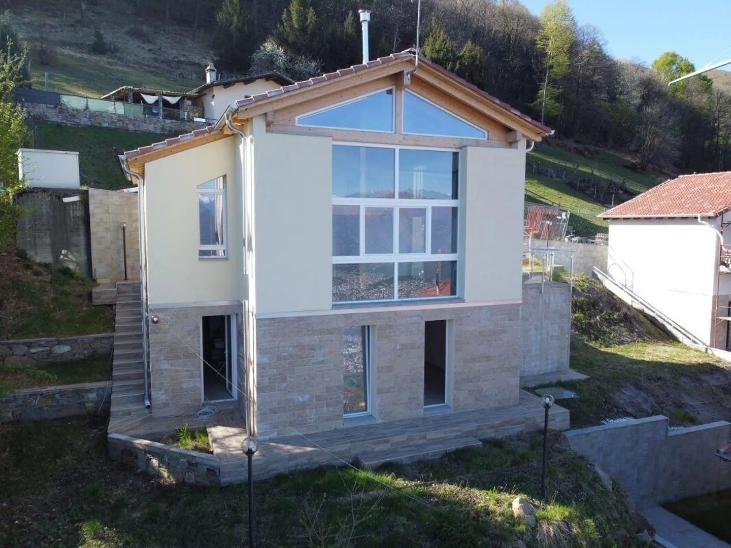 Oasis of Serenity with Breathtaking View of Lake Maggiore – Monte di Vairano - Photo 10 of 11