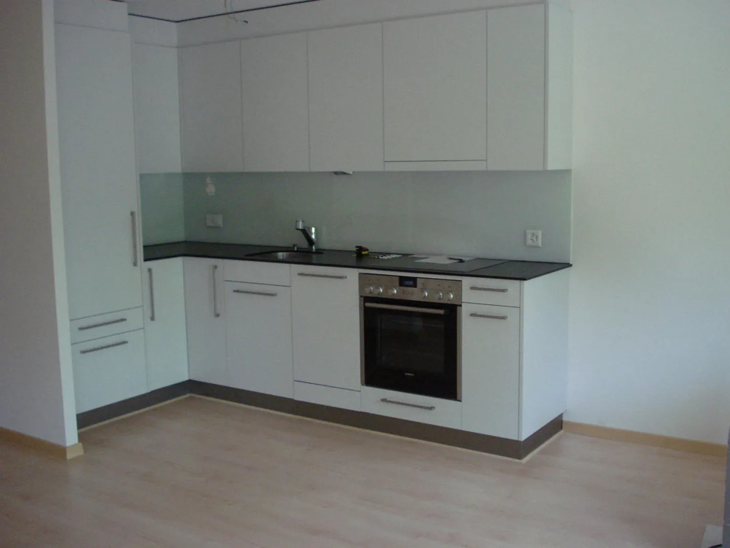 2 1/2 Room Apartment - Photo 1 of 9