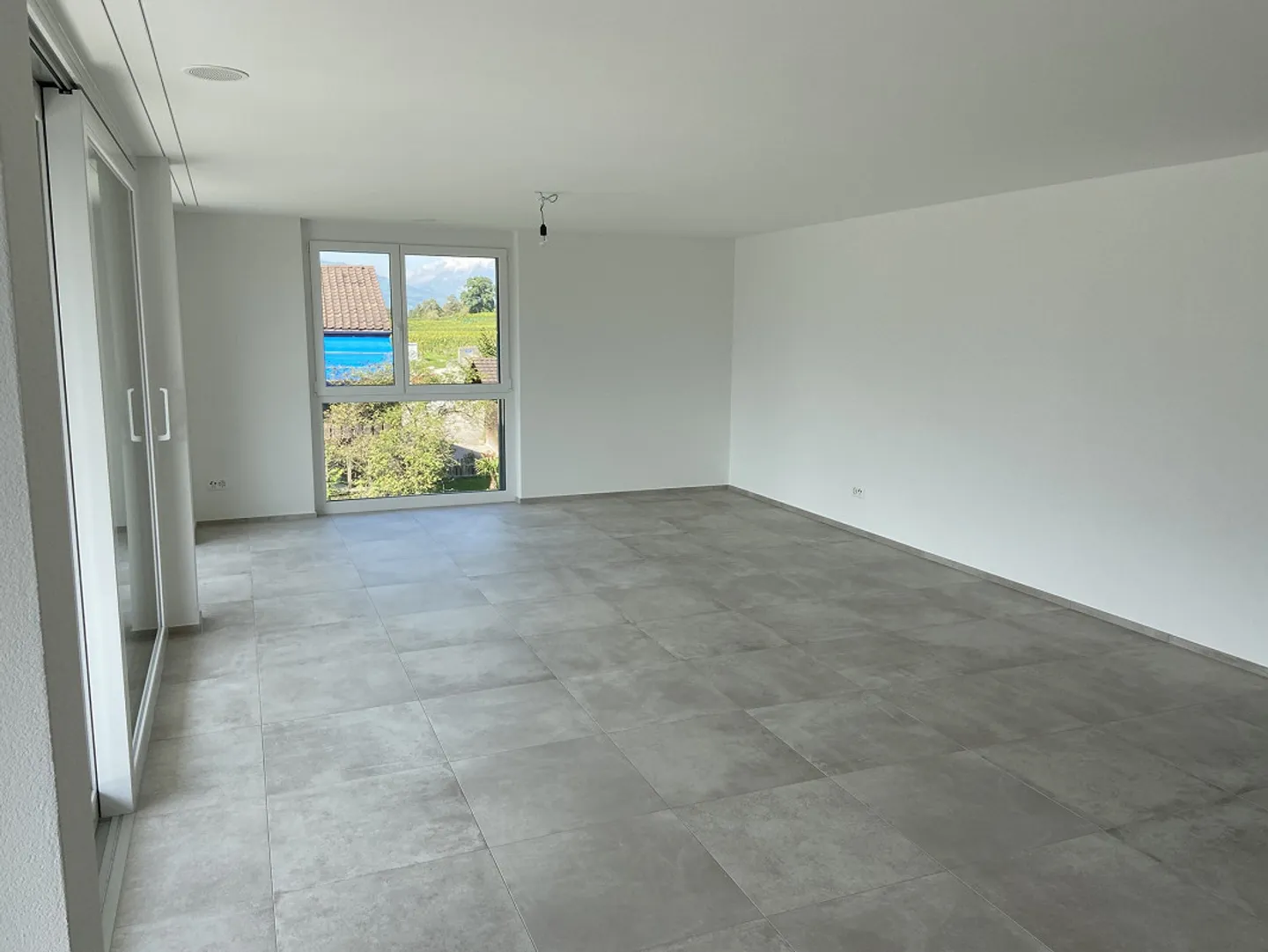 Modernes Apartment in der Natur - Foto 3 von 16