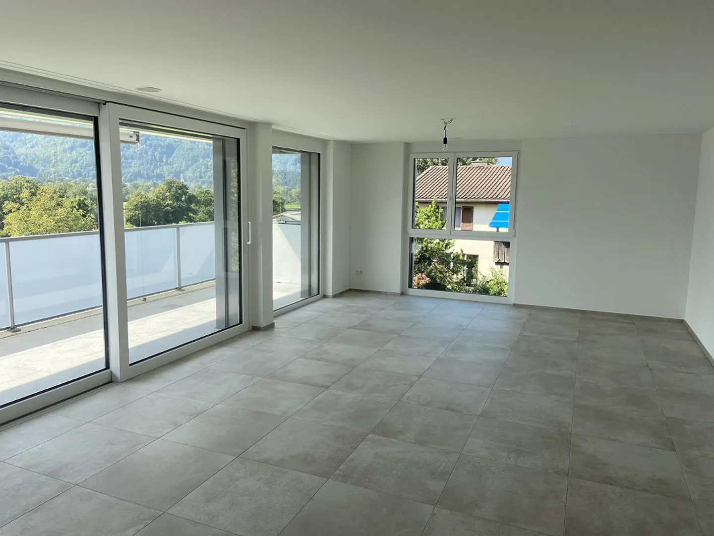 Modernes Apartment in der Natur - Foto 4 von 16