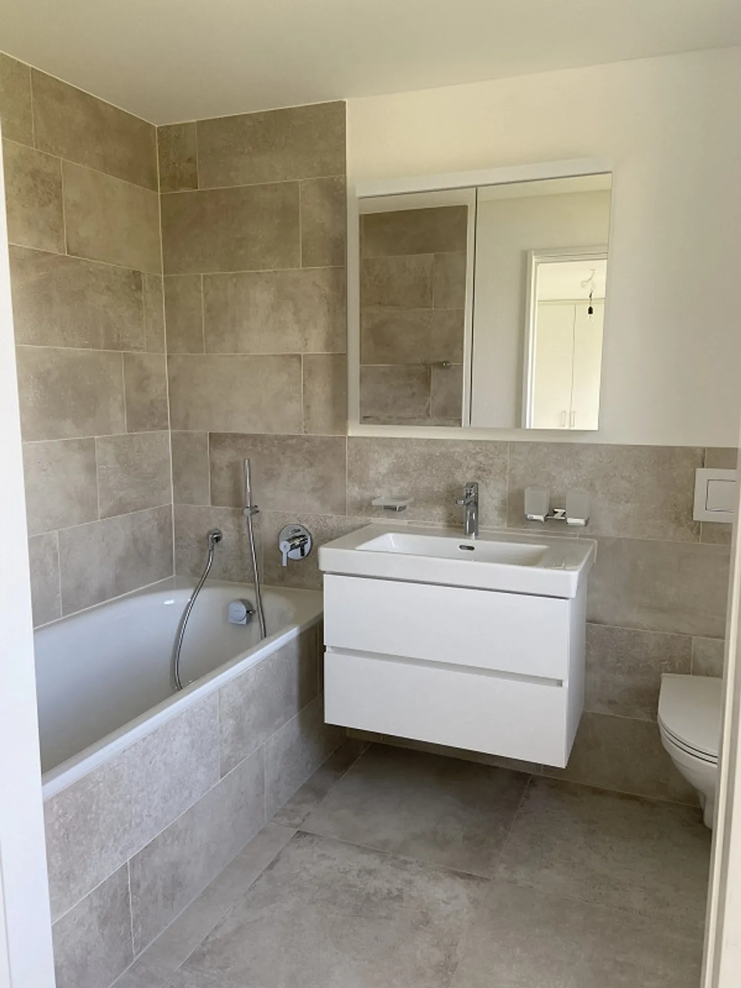Modernes Apartment in der Natur - Foto 11 von 16