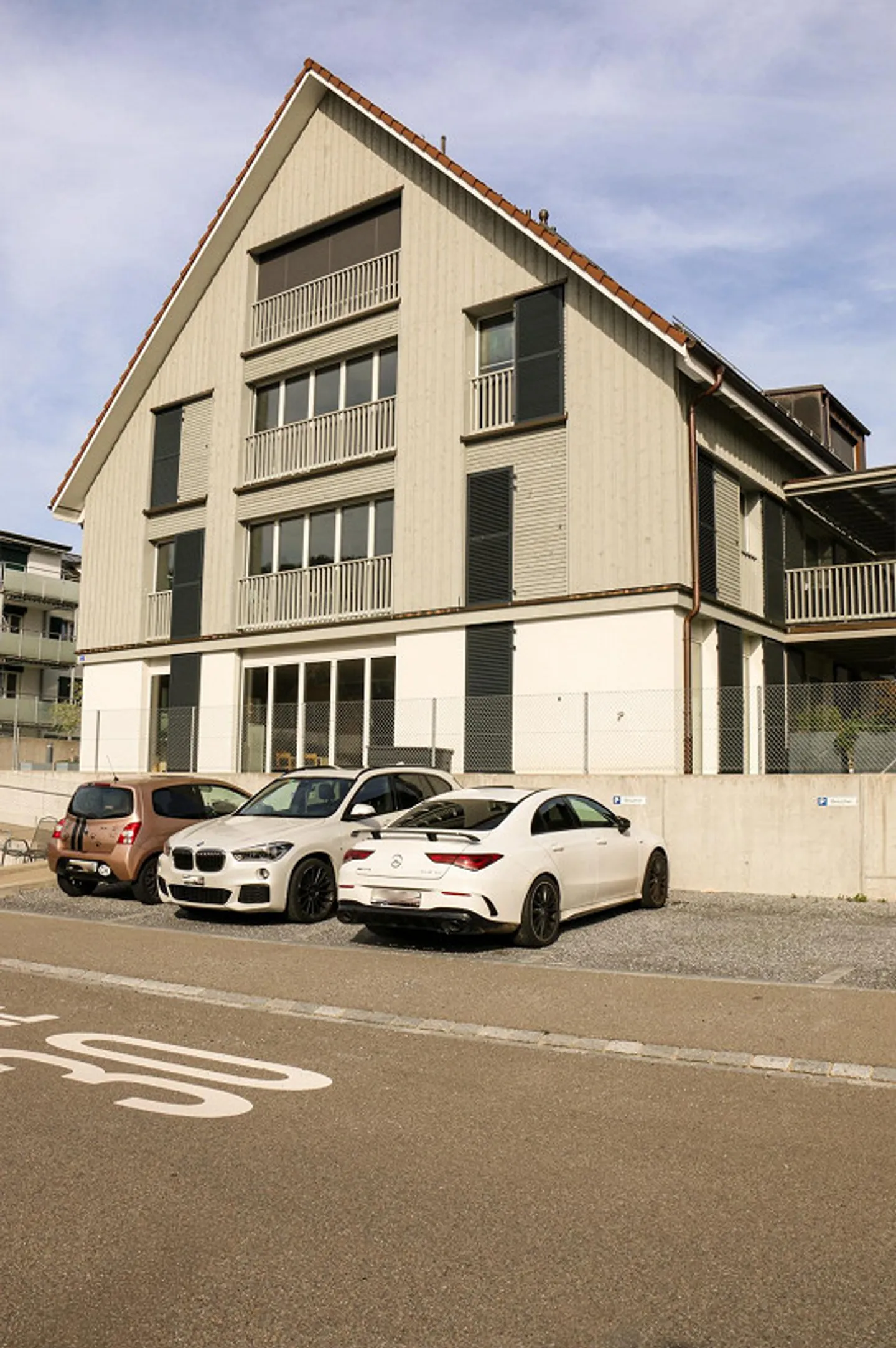 Newly built 5.5-room apartment in the center of Turbenthal - Photo 4 of 5