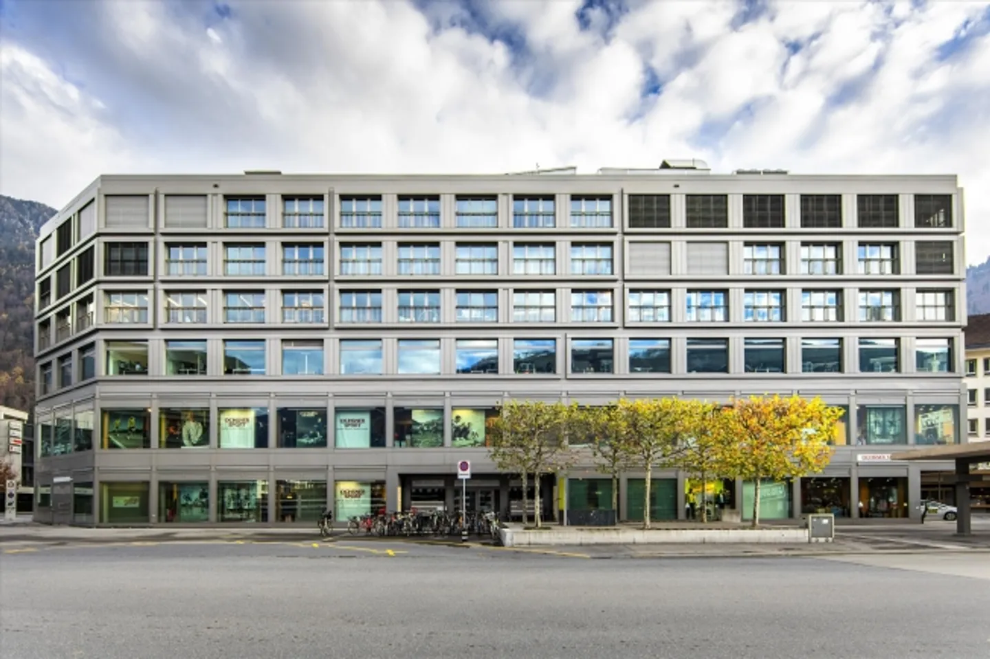 Plus de place dans l'appartement ? Nous avons la solution parfaite ! - Photo 1 sur 2