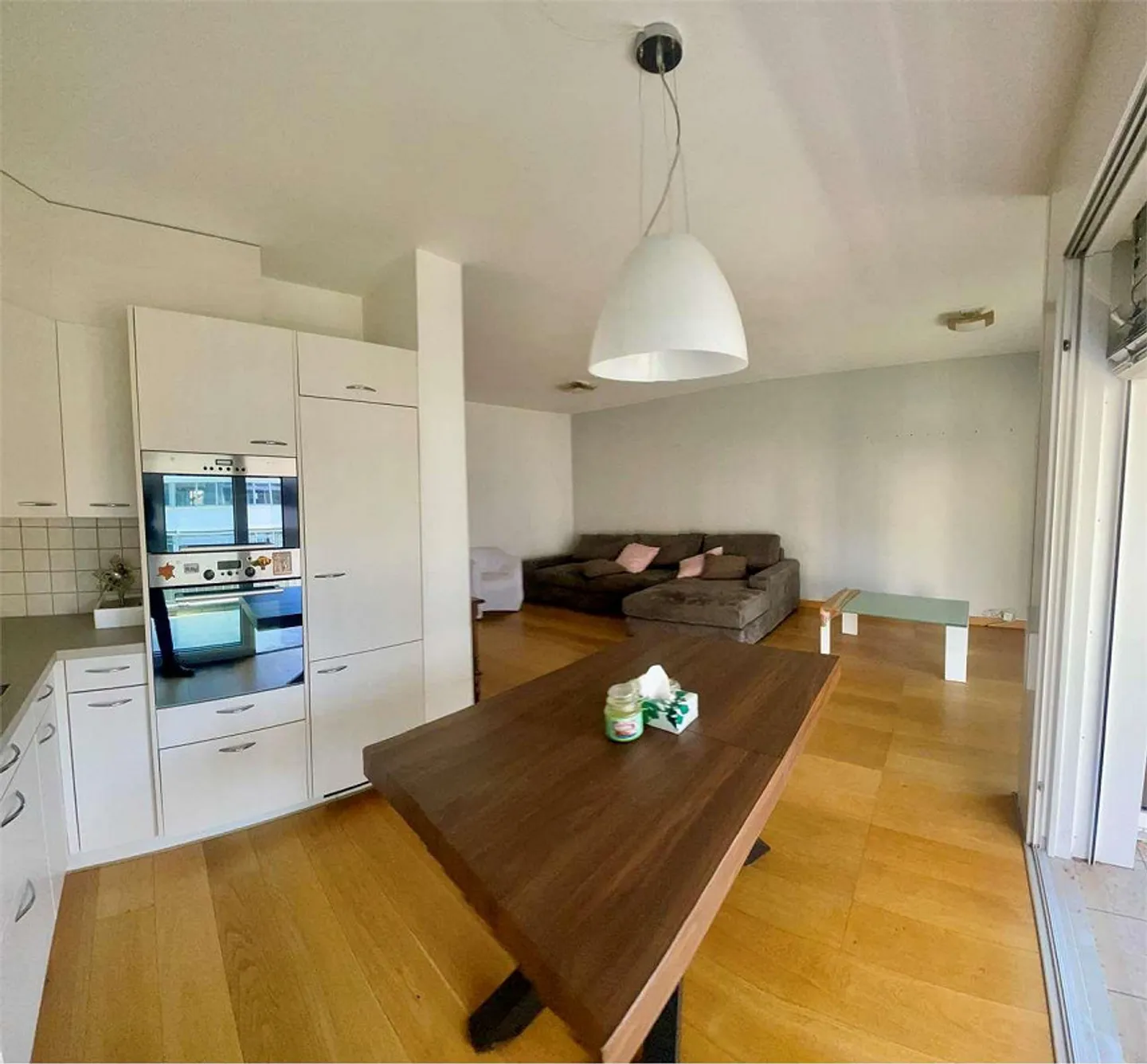 Spacious and bright 2.5-room apartment with large terrace - Photo 6 of 13