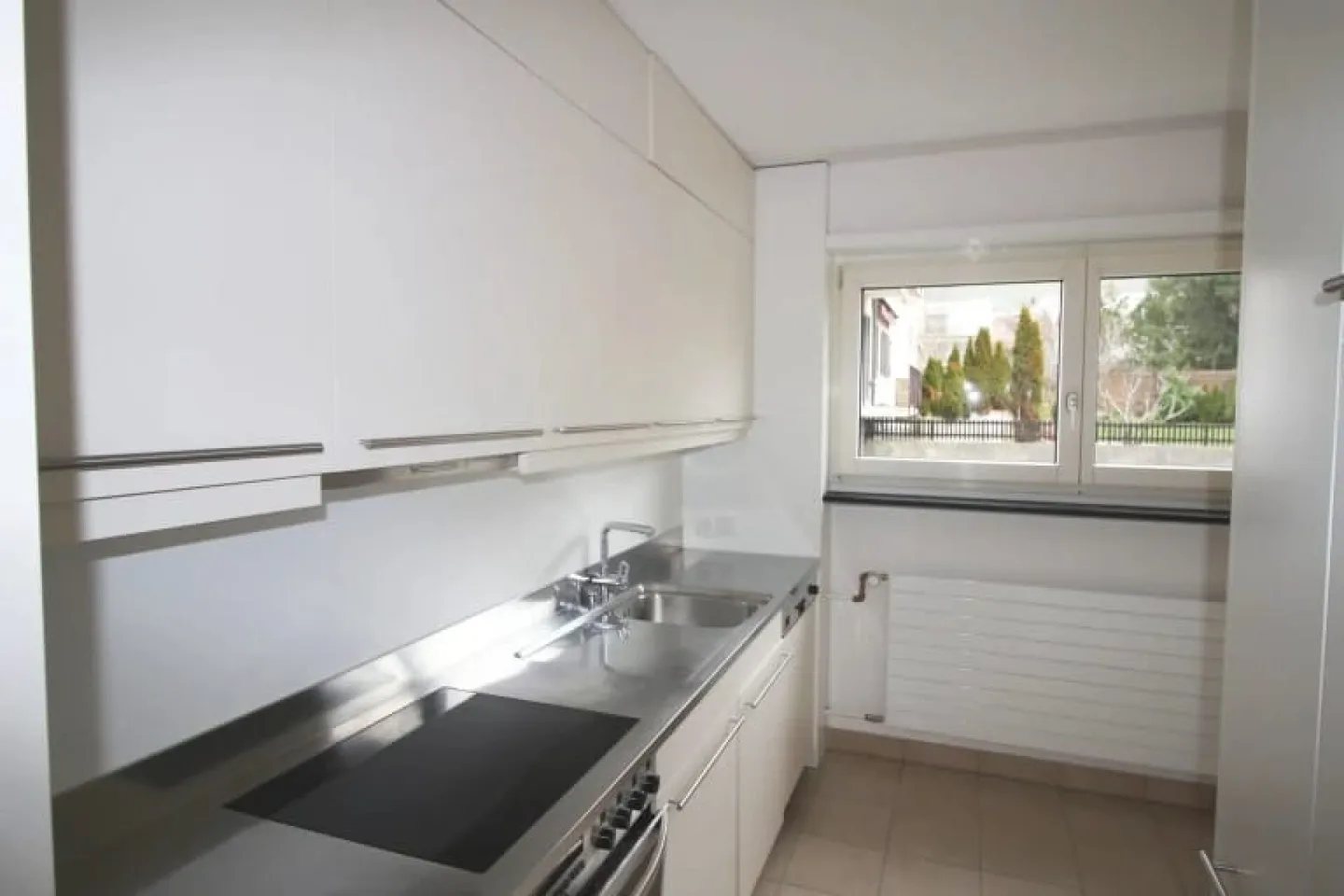 Helle 3.5-Zimmer Gartenwohnung an ruhiger Lage in Wettingen - Foto 2 von 9