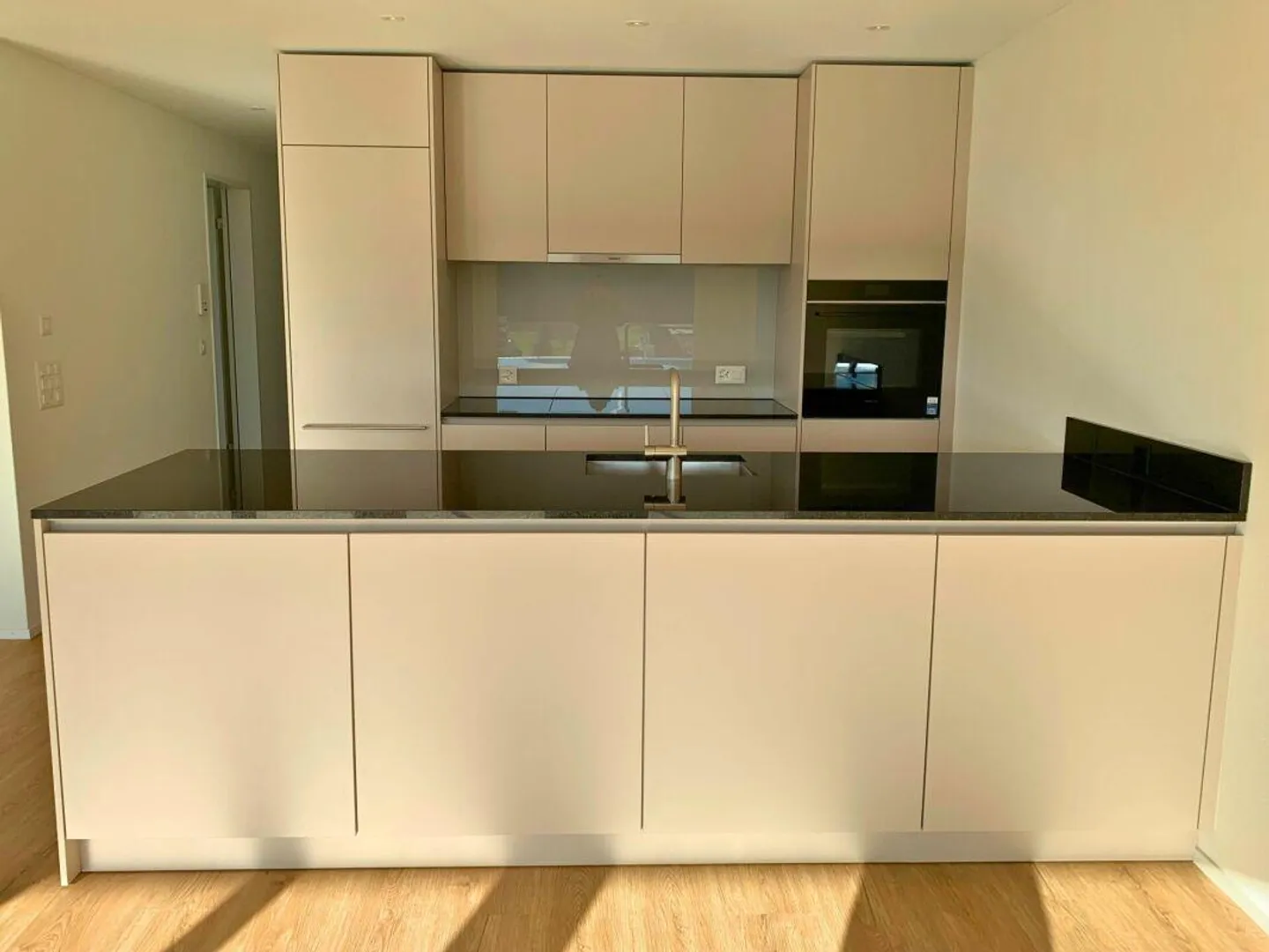 Appartamento nuovo di 5,5 stanze con ampia superficie abitabile (2° piano) - Foto 1 di 8